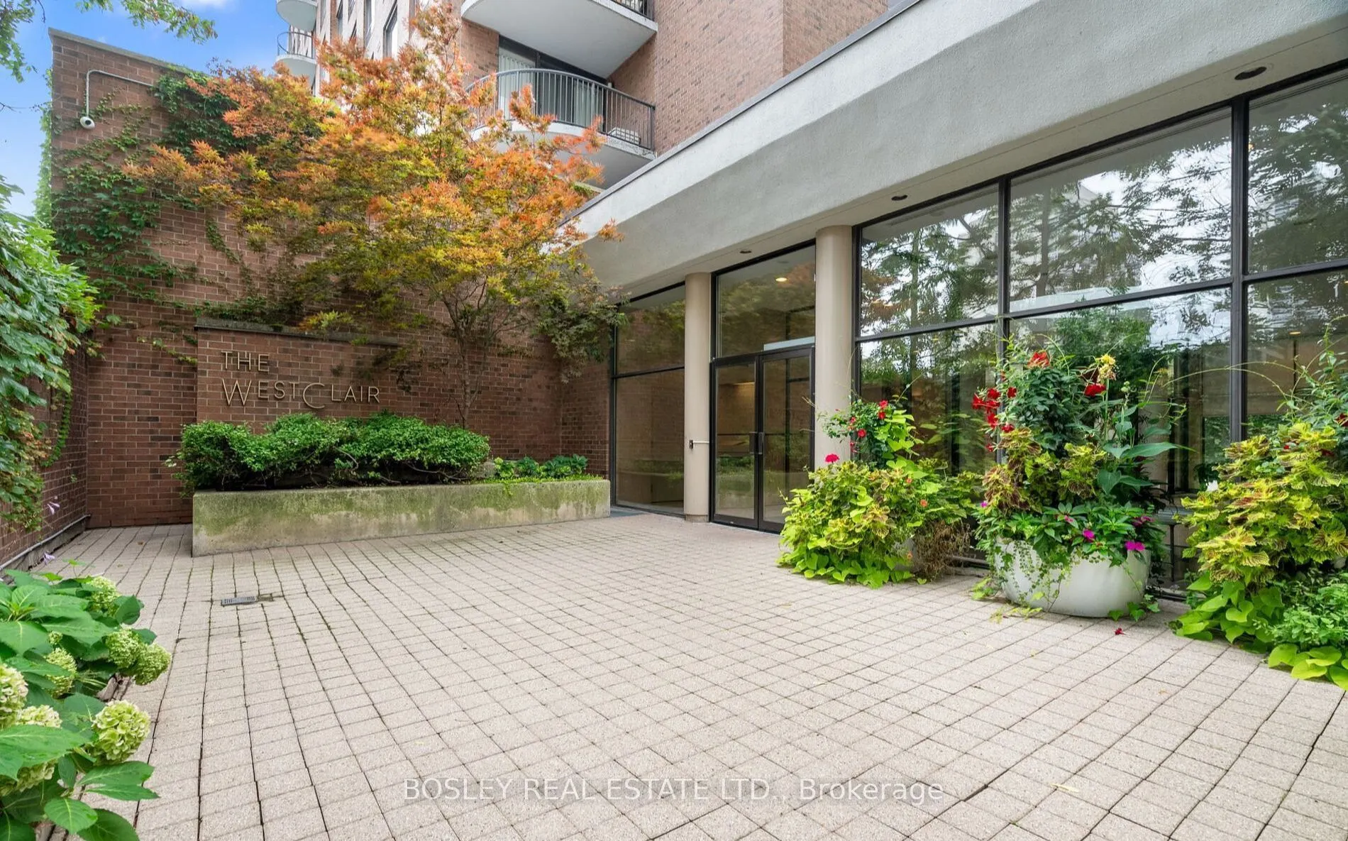 47 St Clair Avenue W, #406