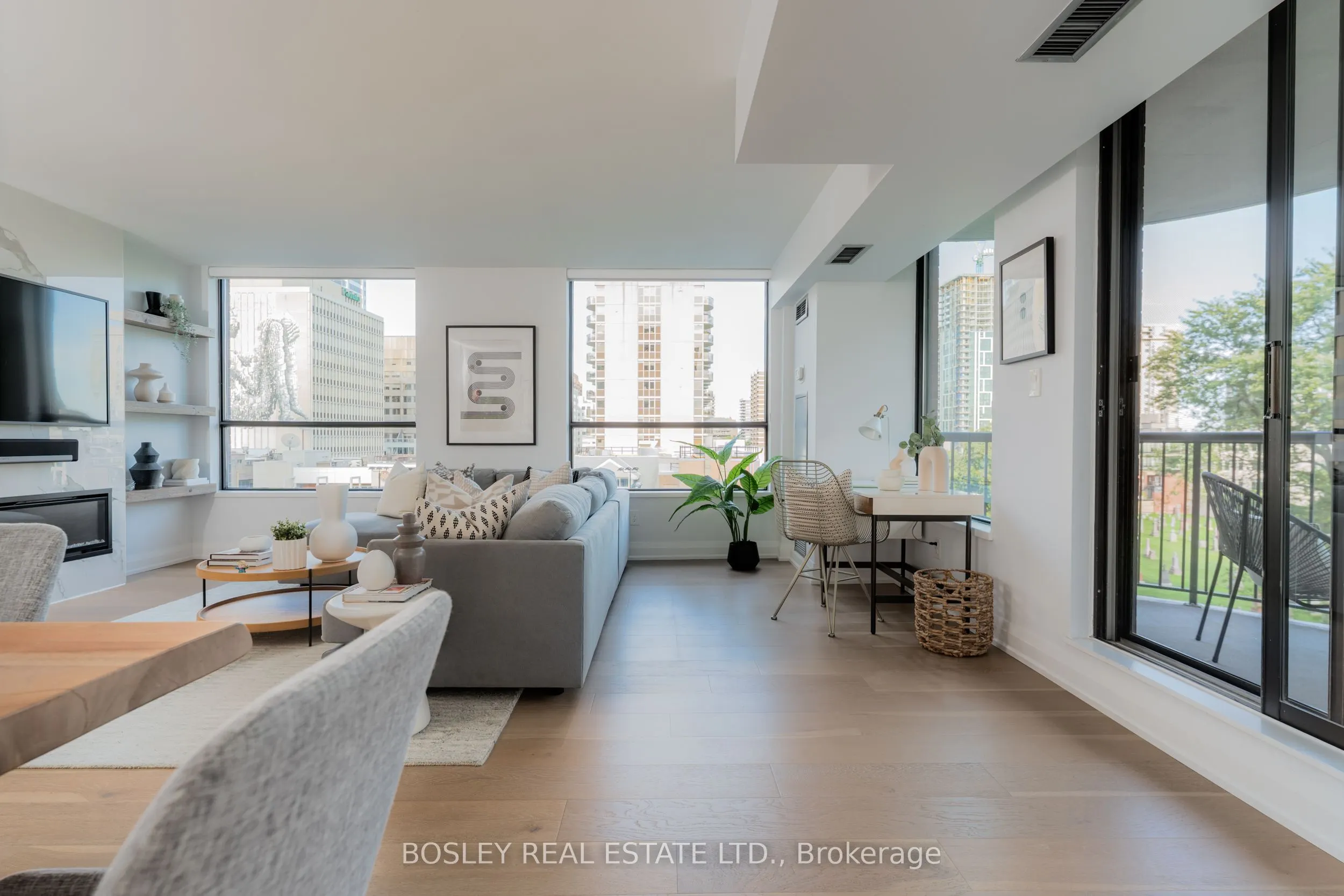 47 St Clair Avenue W, #406