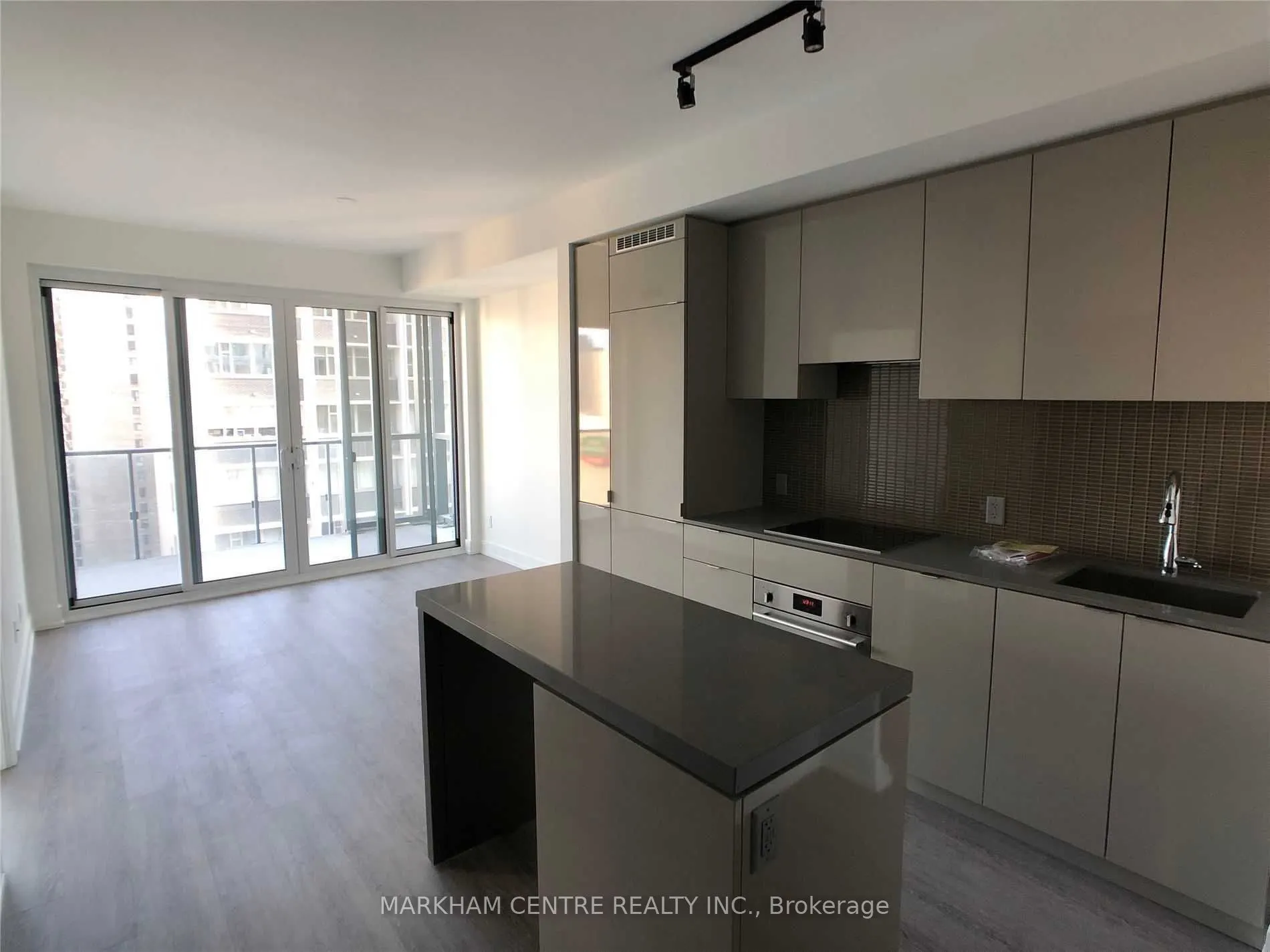 7 Grenville Street, #1706