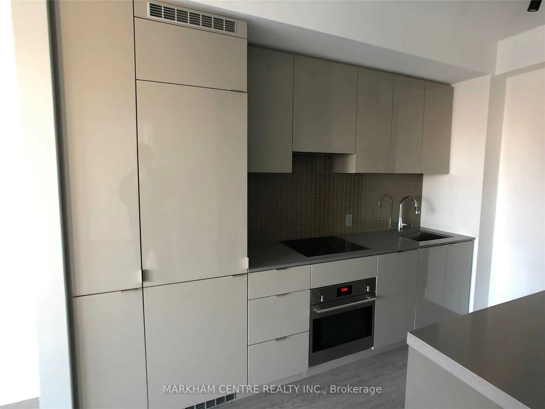 7 Grenville Street, #1706