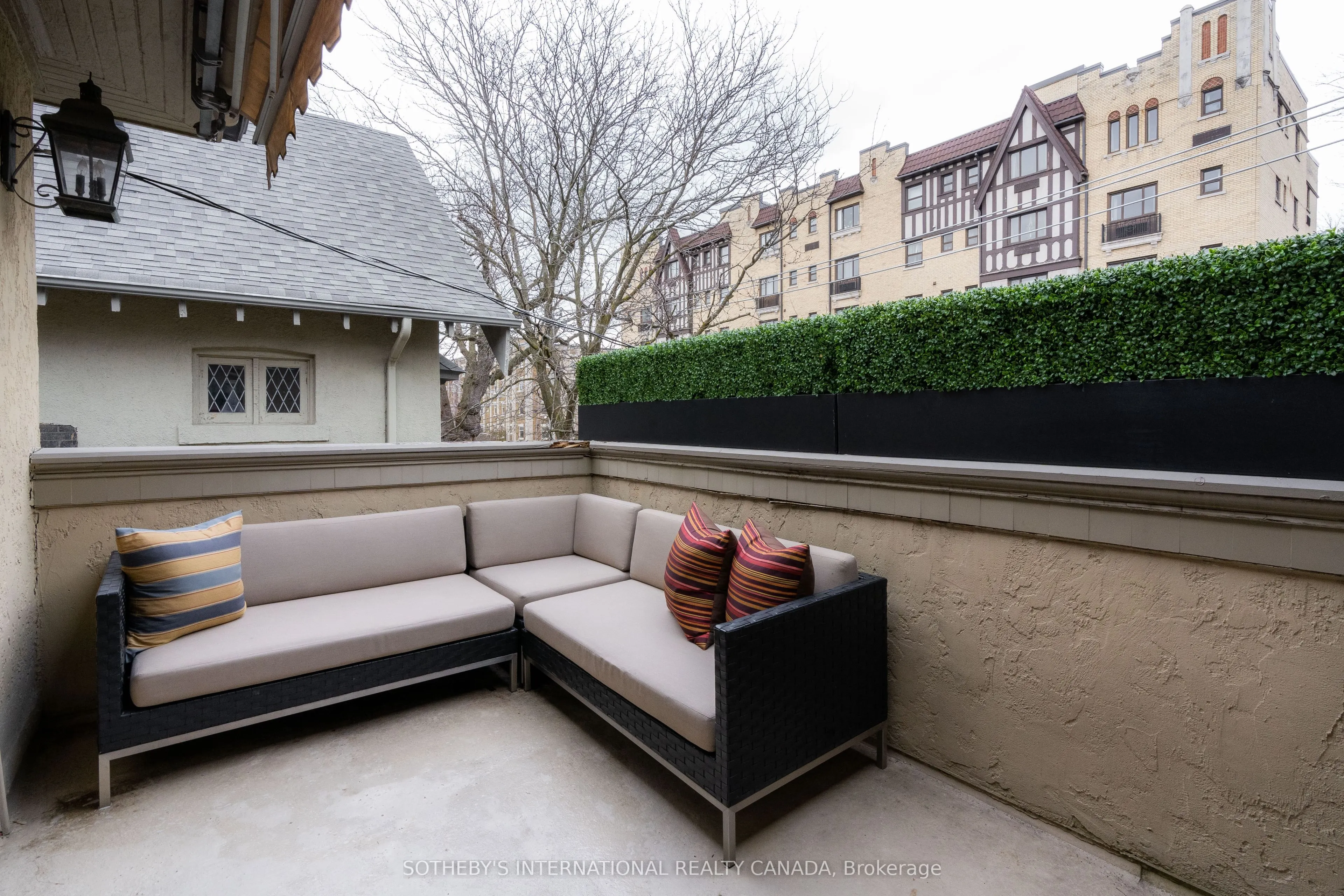 22 Edmund Avenue, #Upper