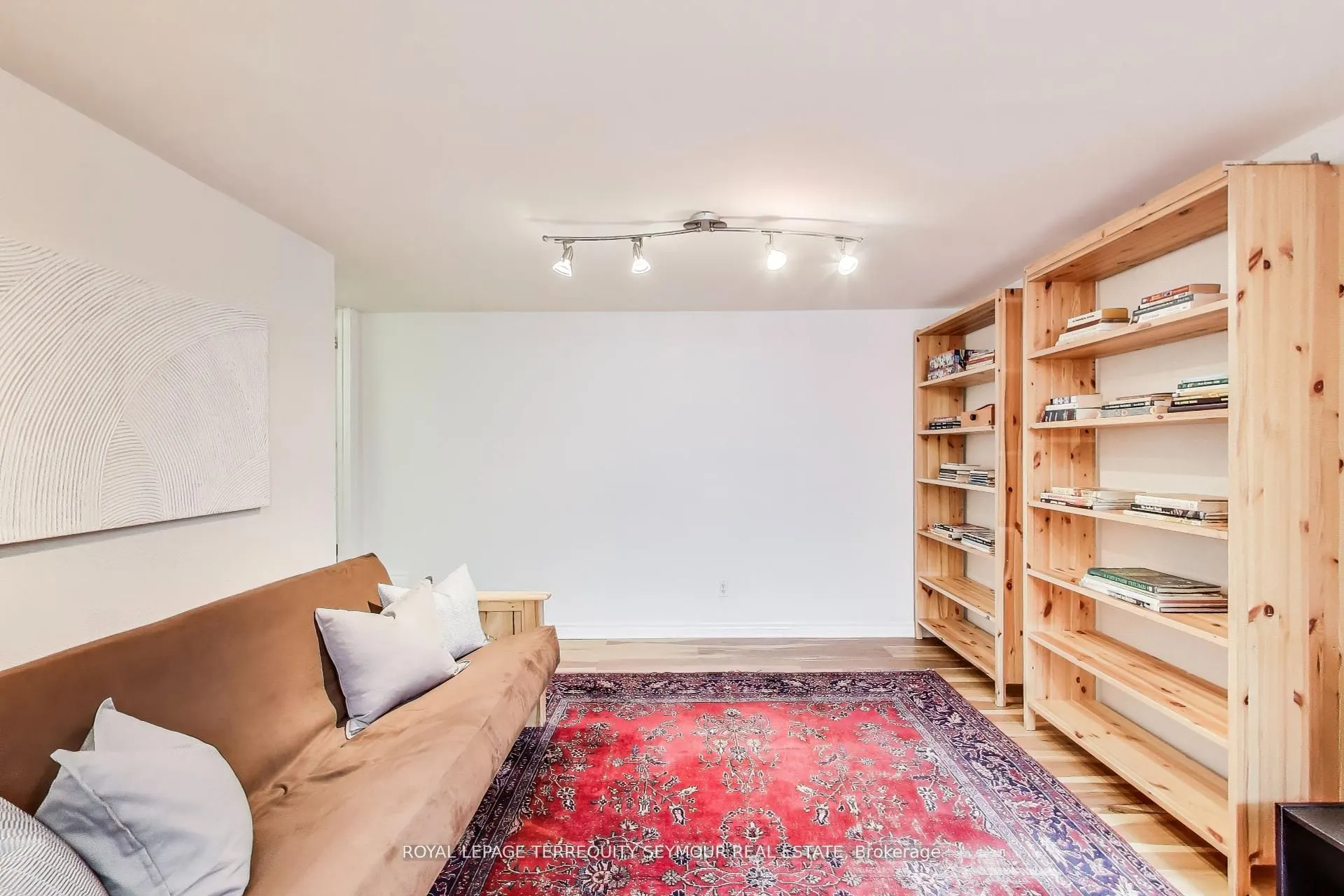 275 Fairlawn Avenue