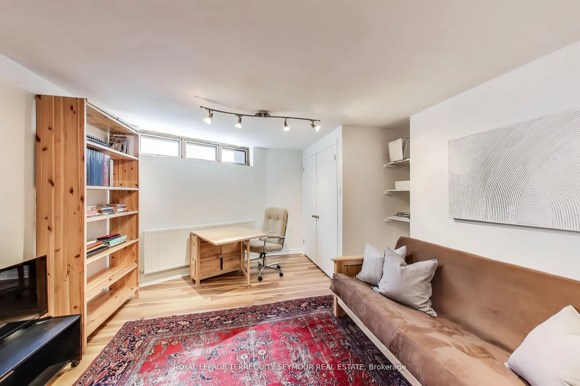 275 Fairlawn Avenue