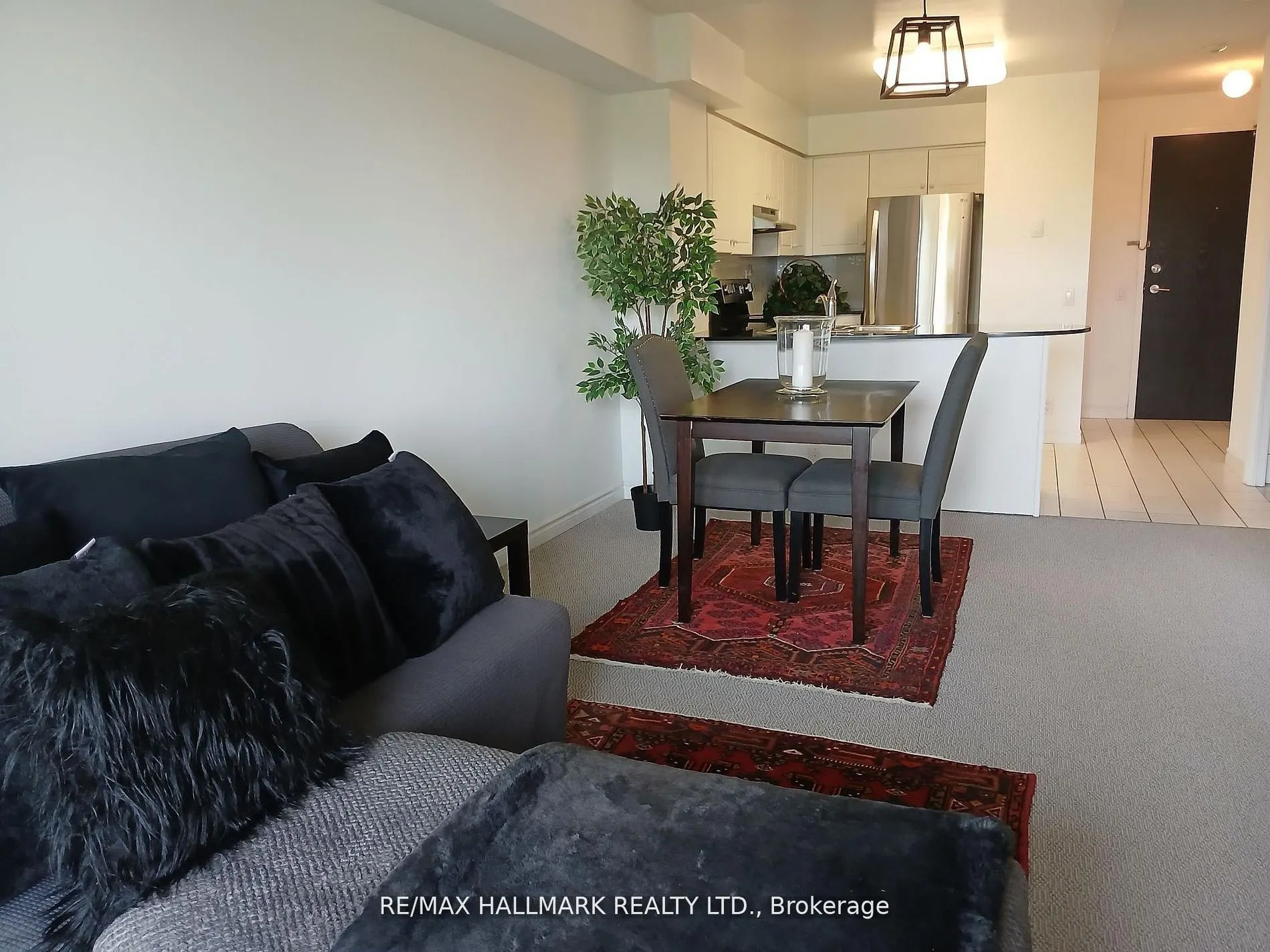 1720 Eglinton Avenue E, #503