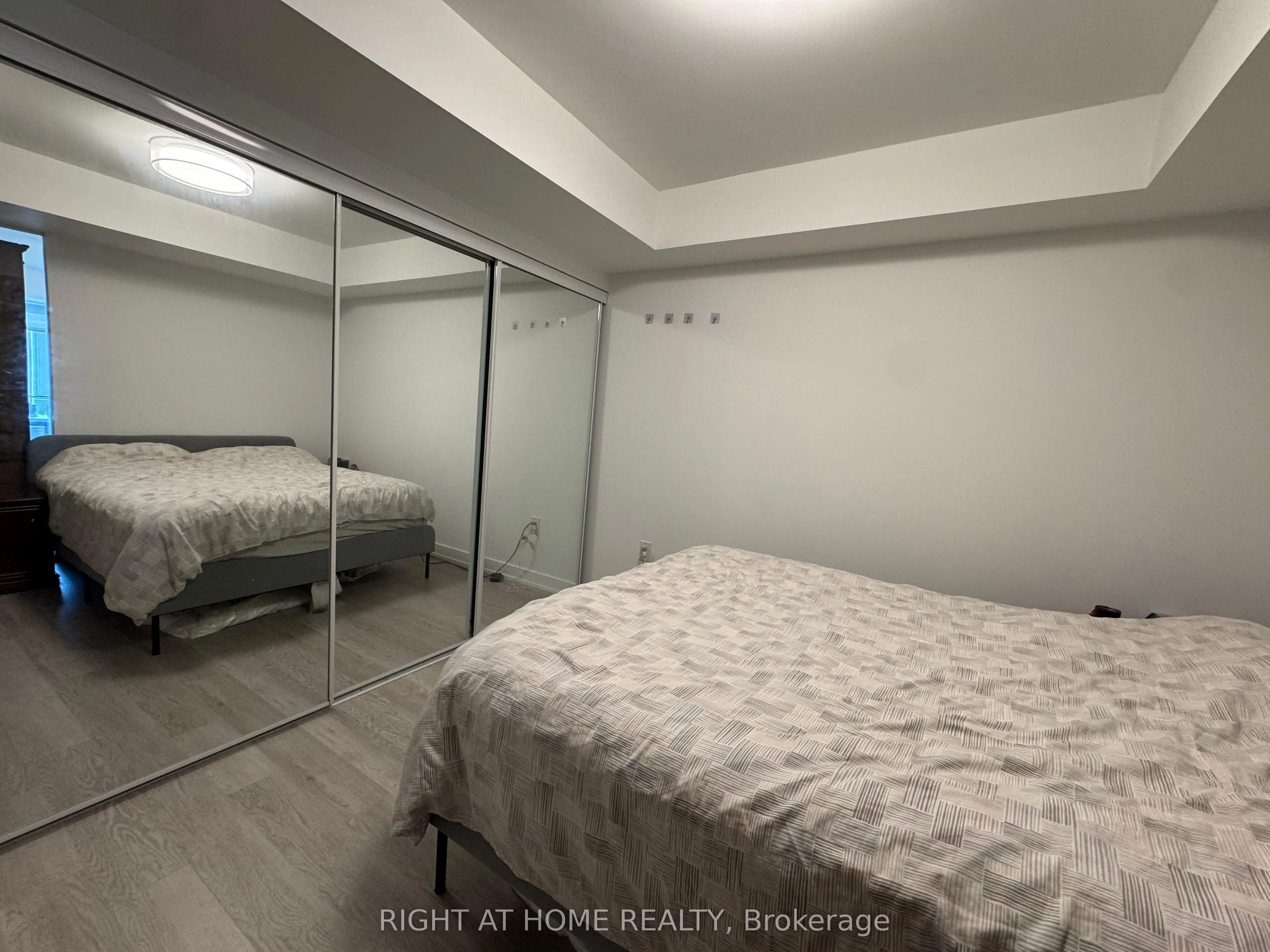 3 Strathgowan Avenue, #313