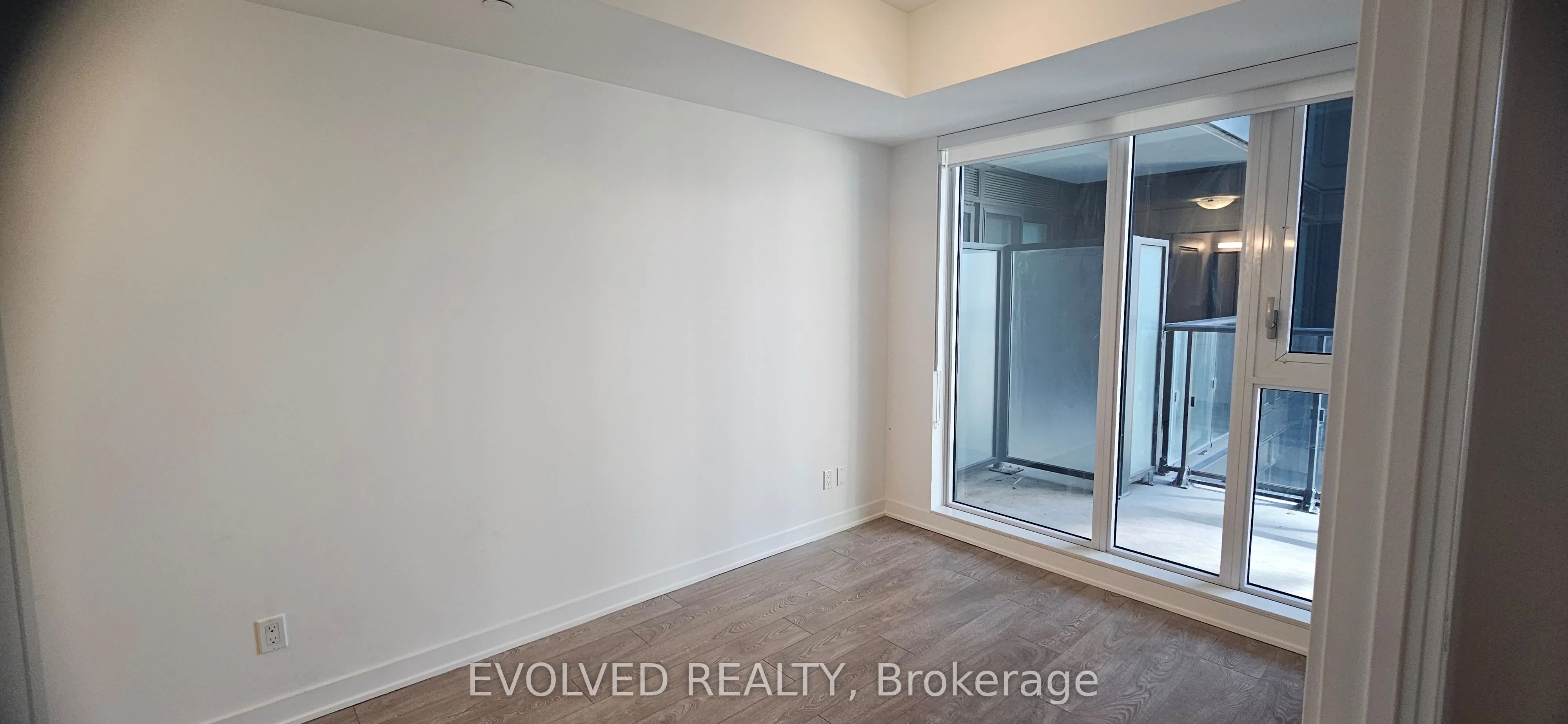 543 Richmond Street W, #918