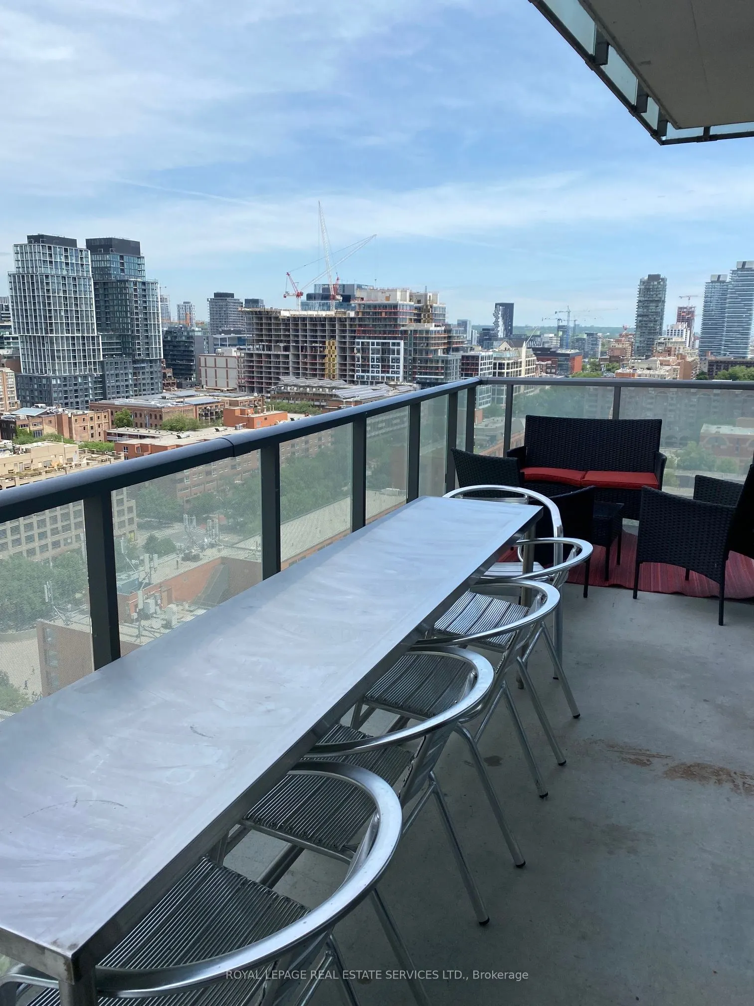 1 Market Street, #1605