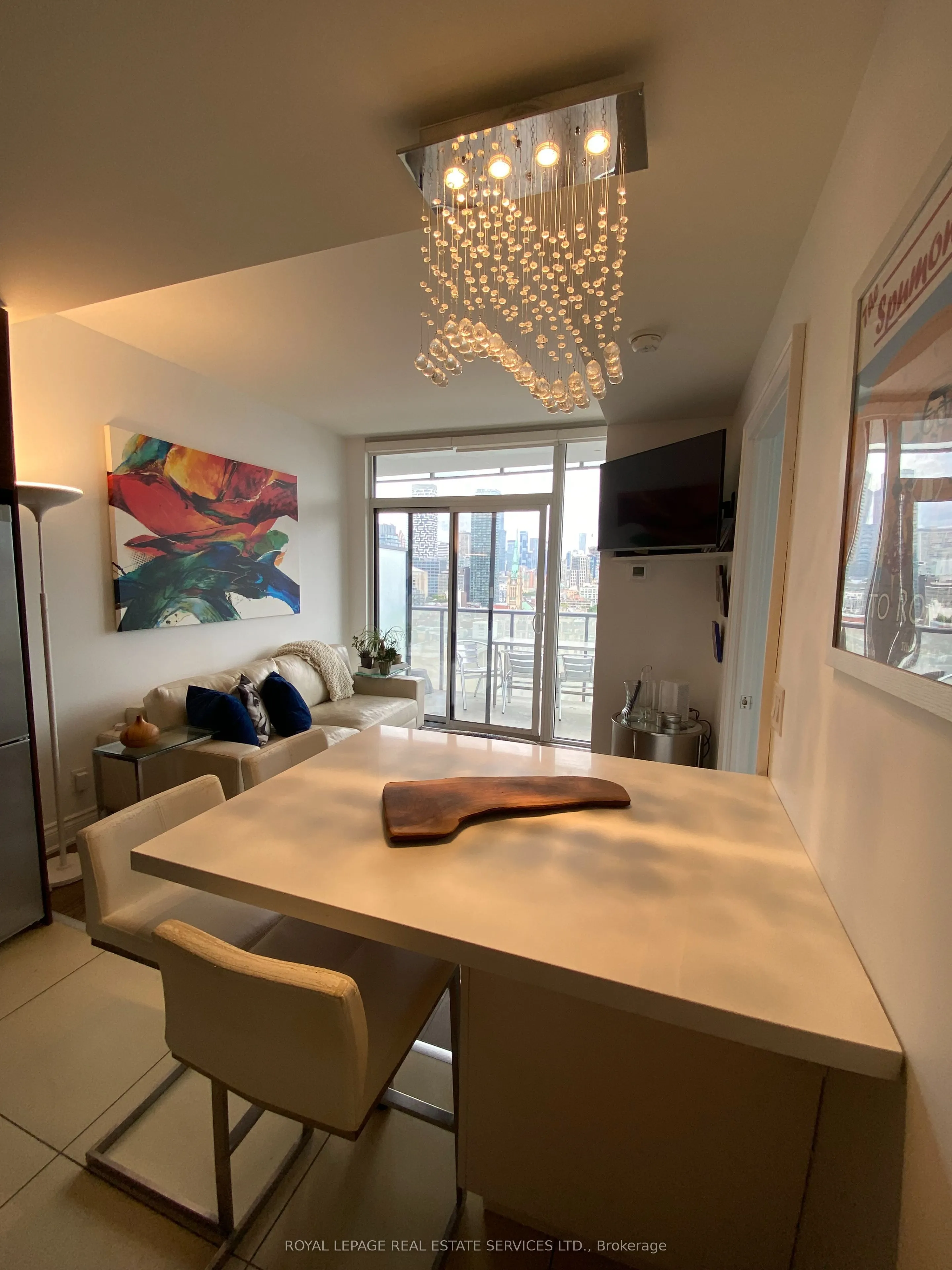 1 Market Street, #1605