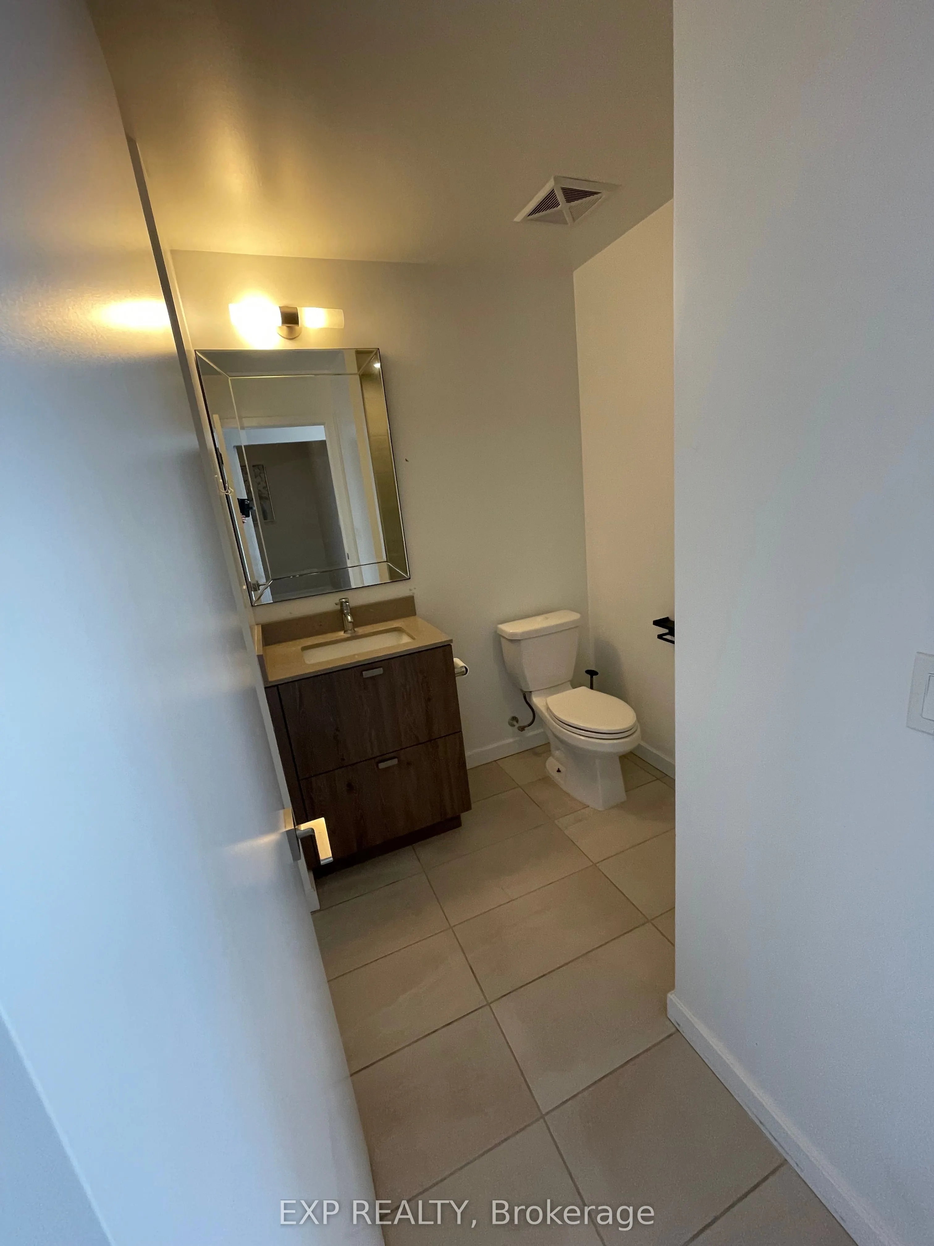 56 Forest Manor Drive, #2005