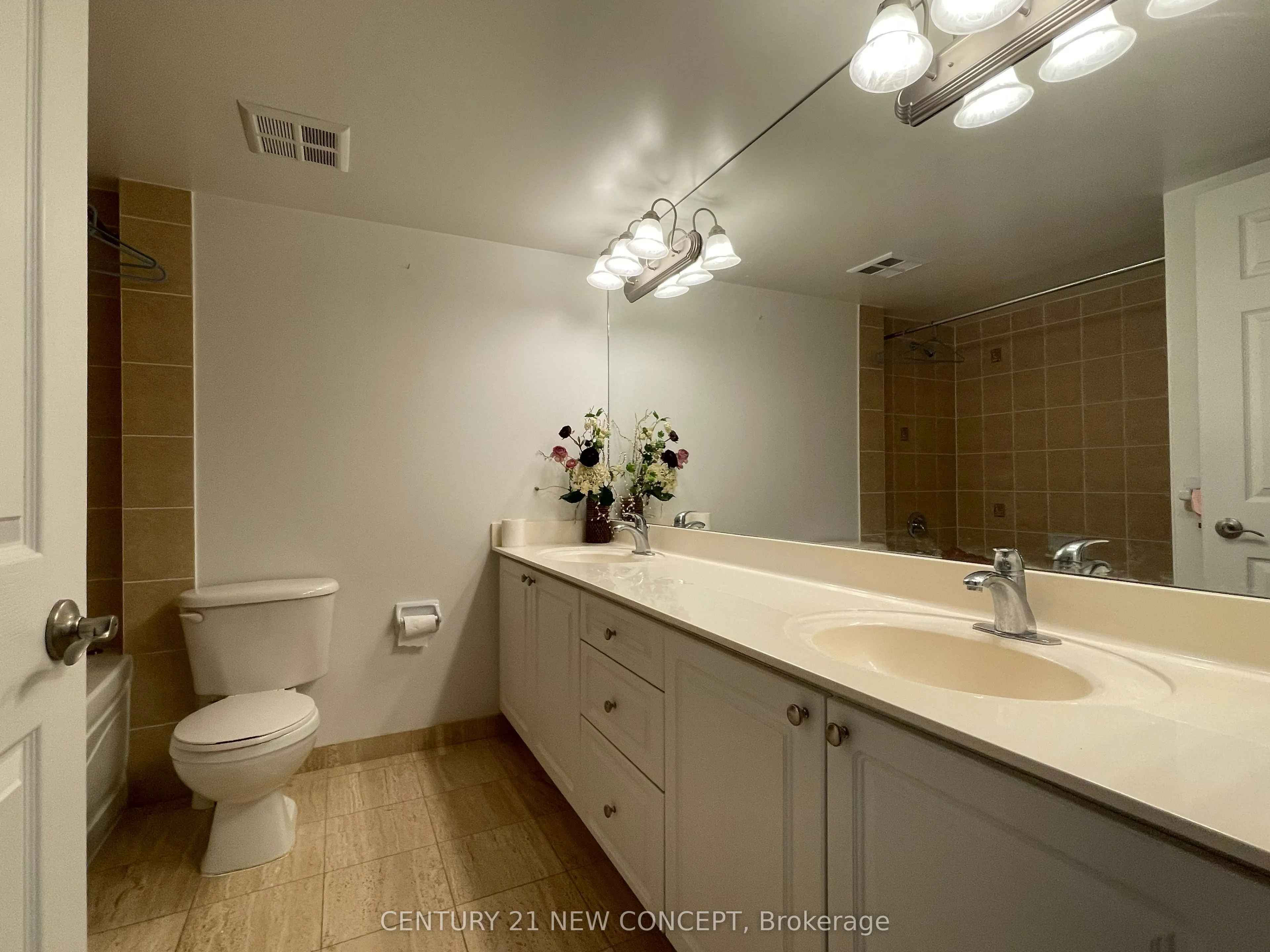 78 Harrison Garden Boulevard, #1403