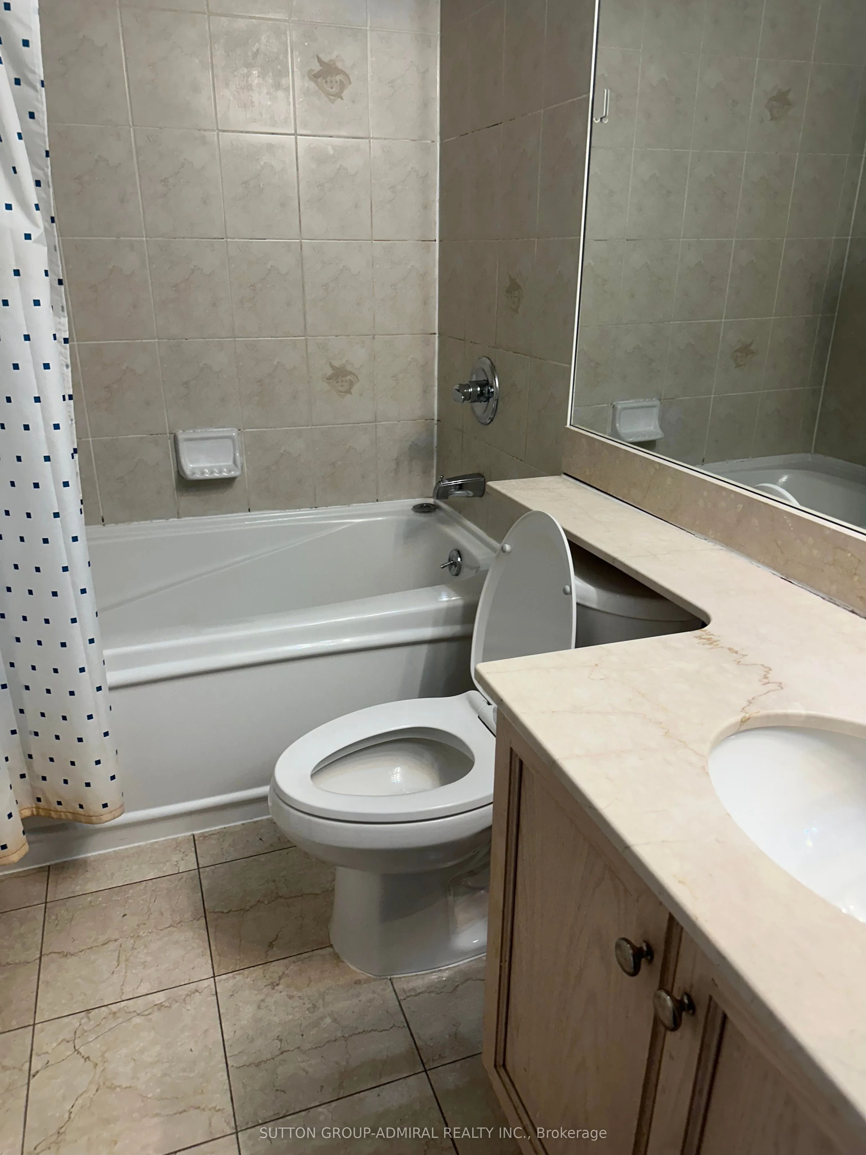 210 Victoria Street, #2110