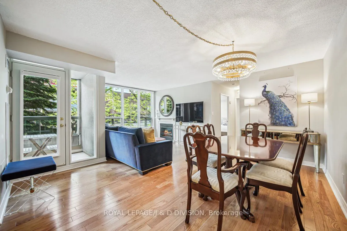 35 Merton Street, #206