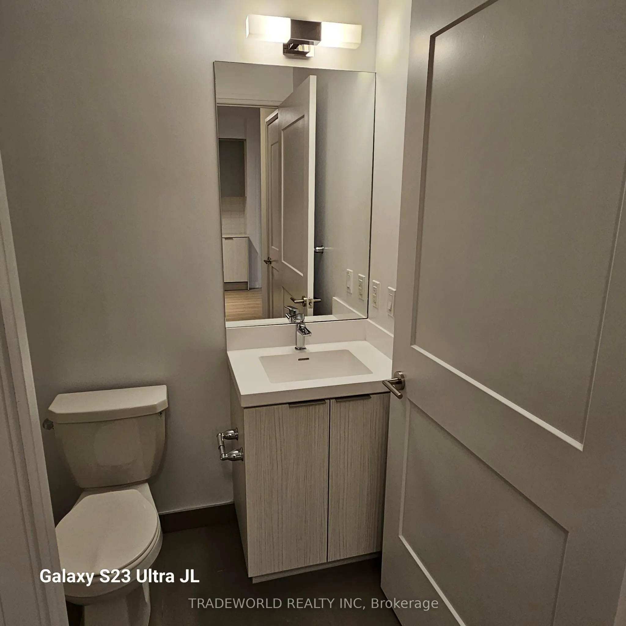 50 Dunfield Avenue, #718