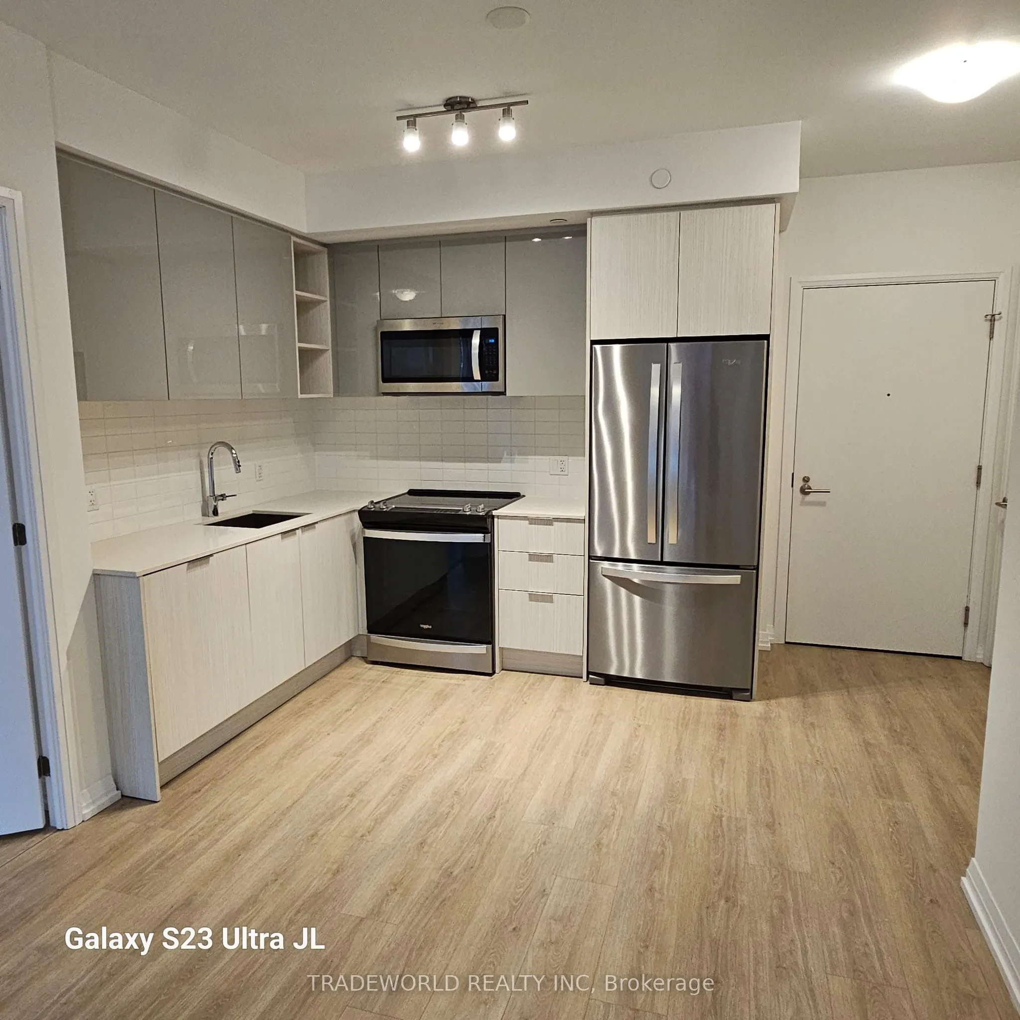 50 Dunfield Avenue, #718