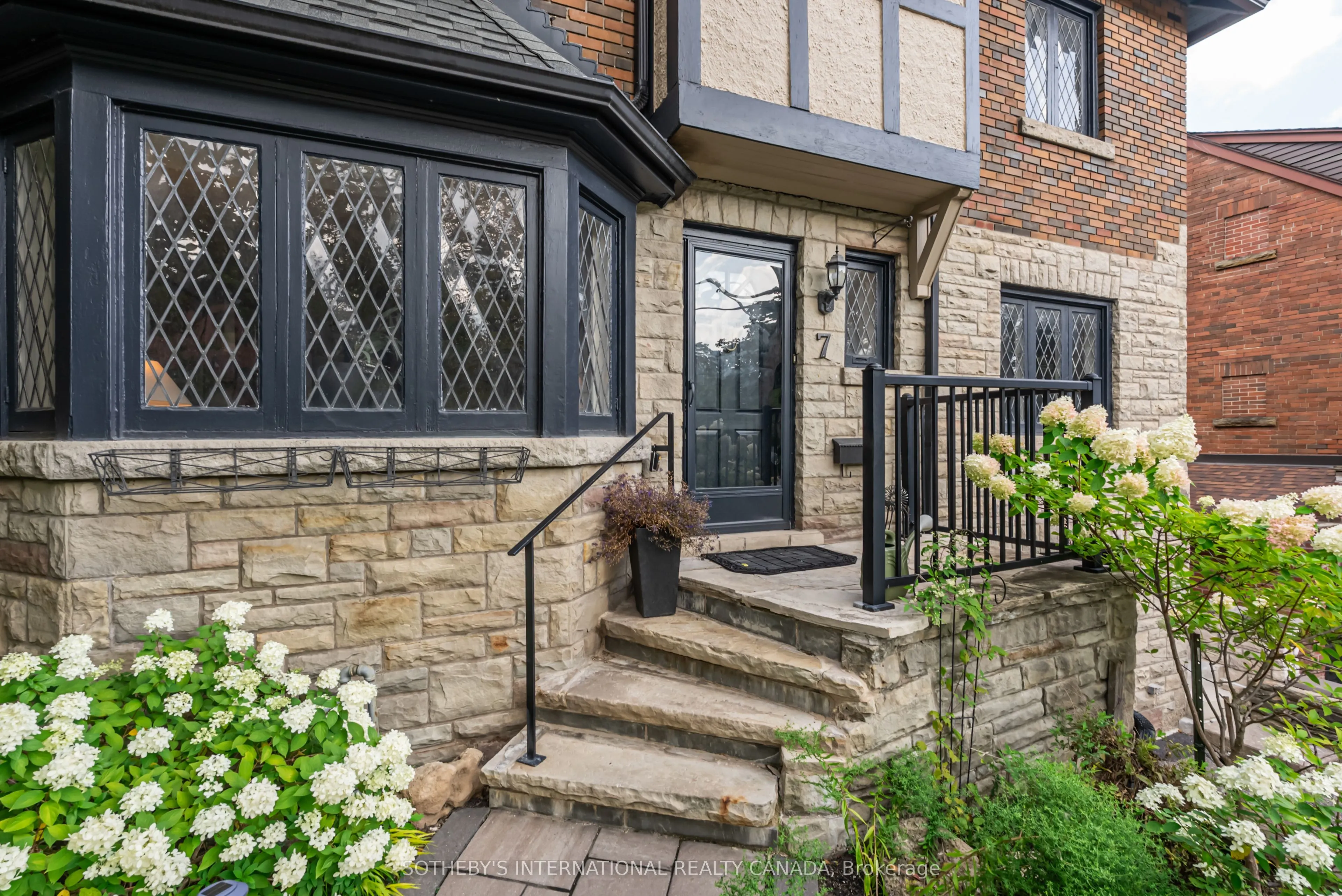 7 Tarlton Road