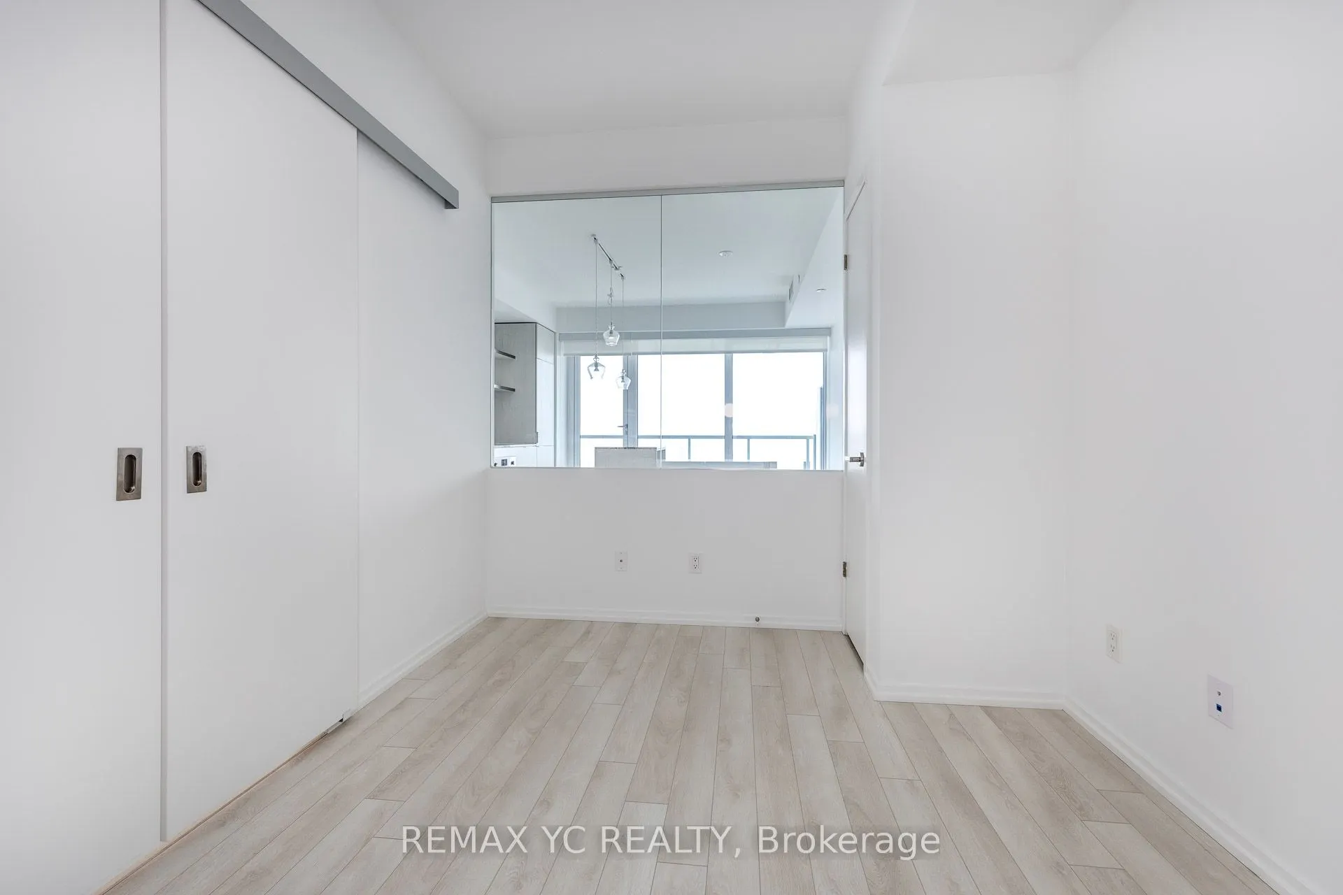 197 Yonge Street, #5104