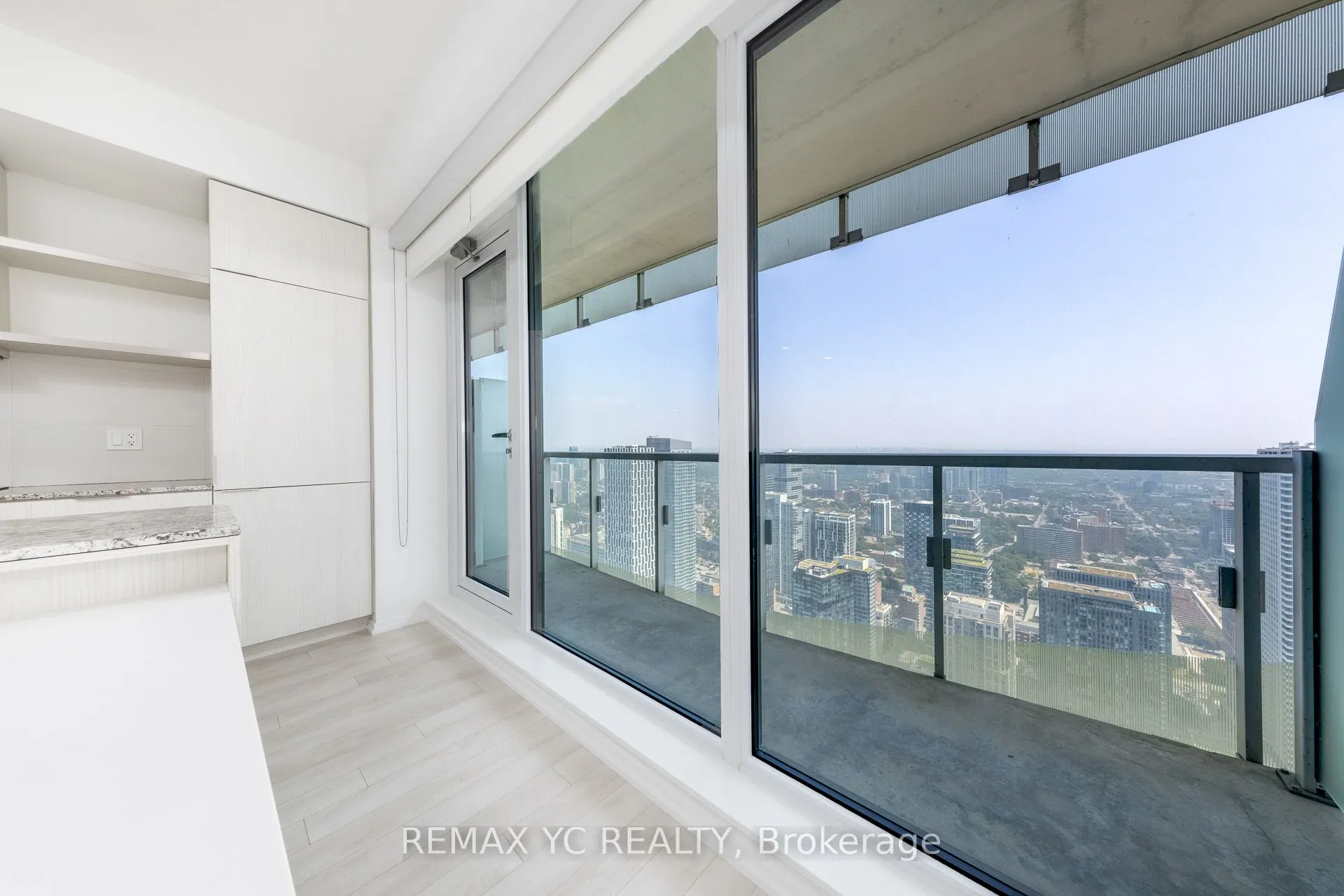 197 Yonge Street, #5104