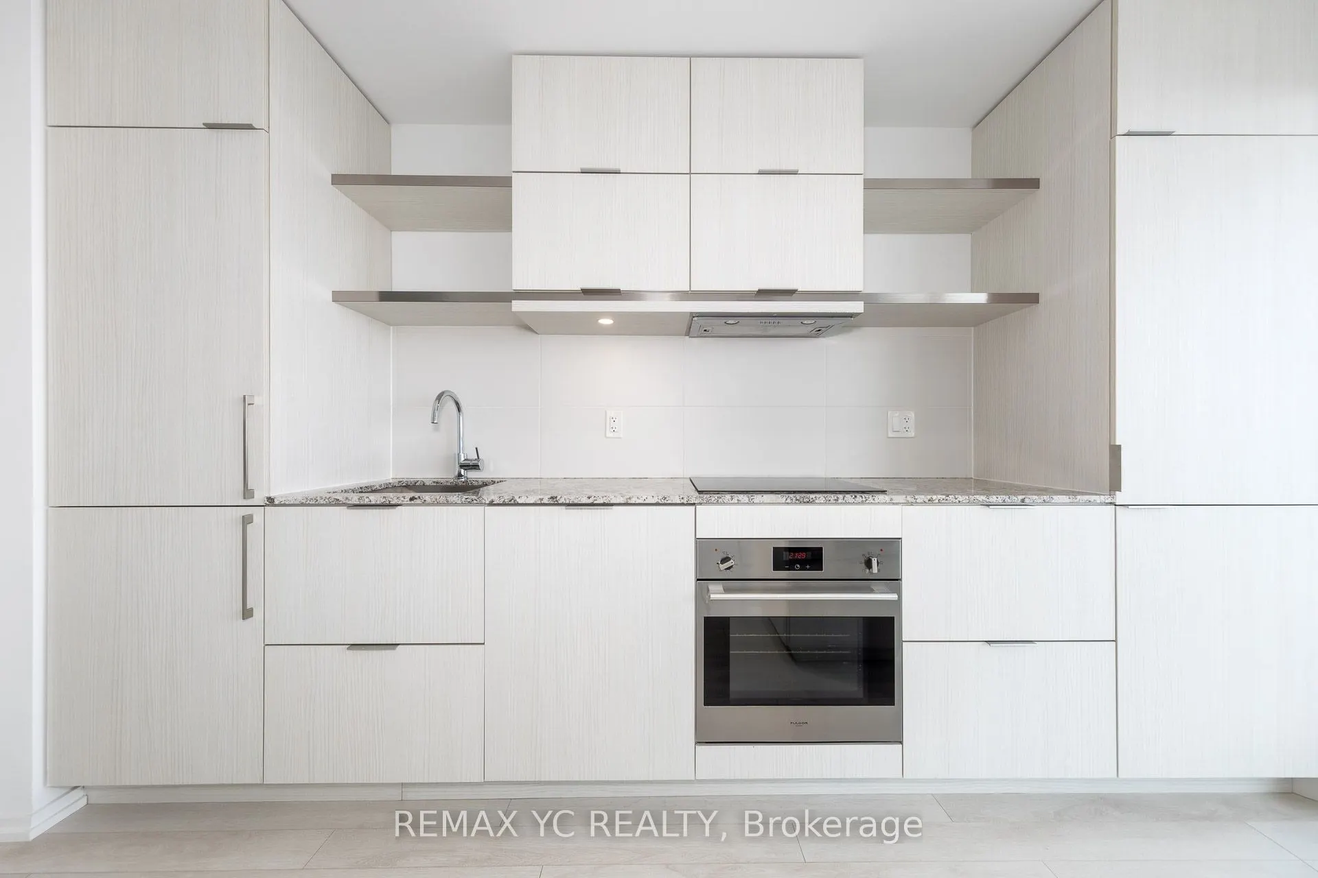 197 Yonge Street, #5104