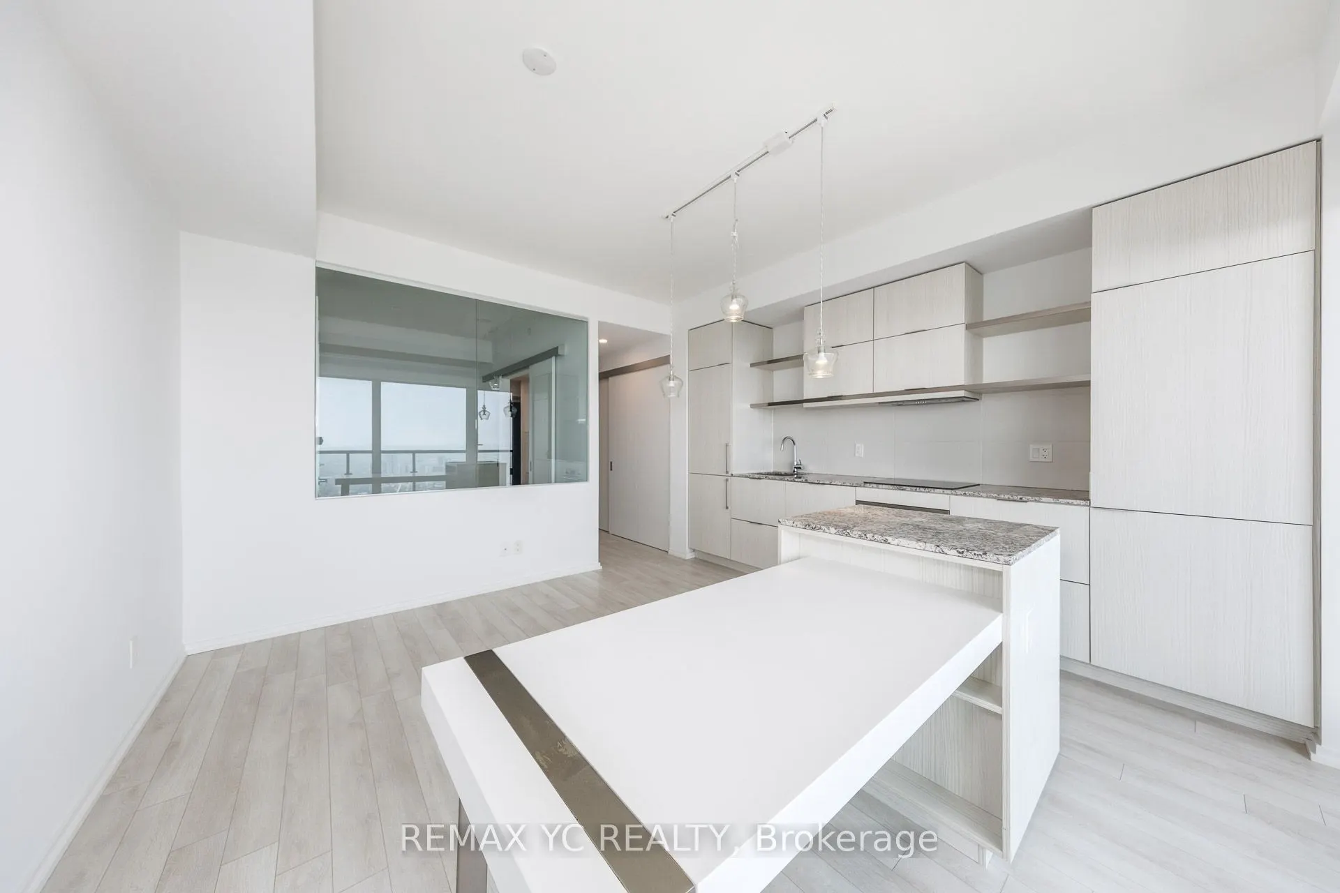 197 Yonge Street, #5104