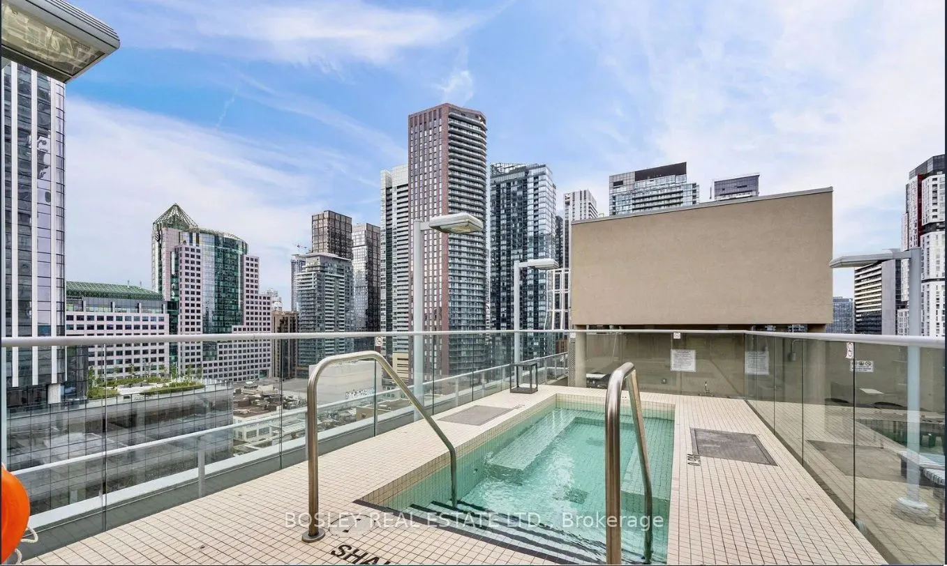 21 Nelson Street, #512