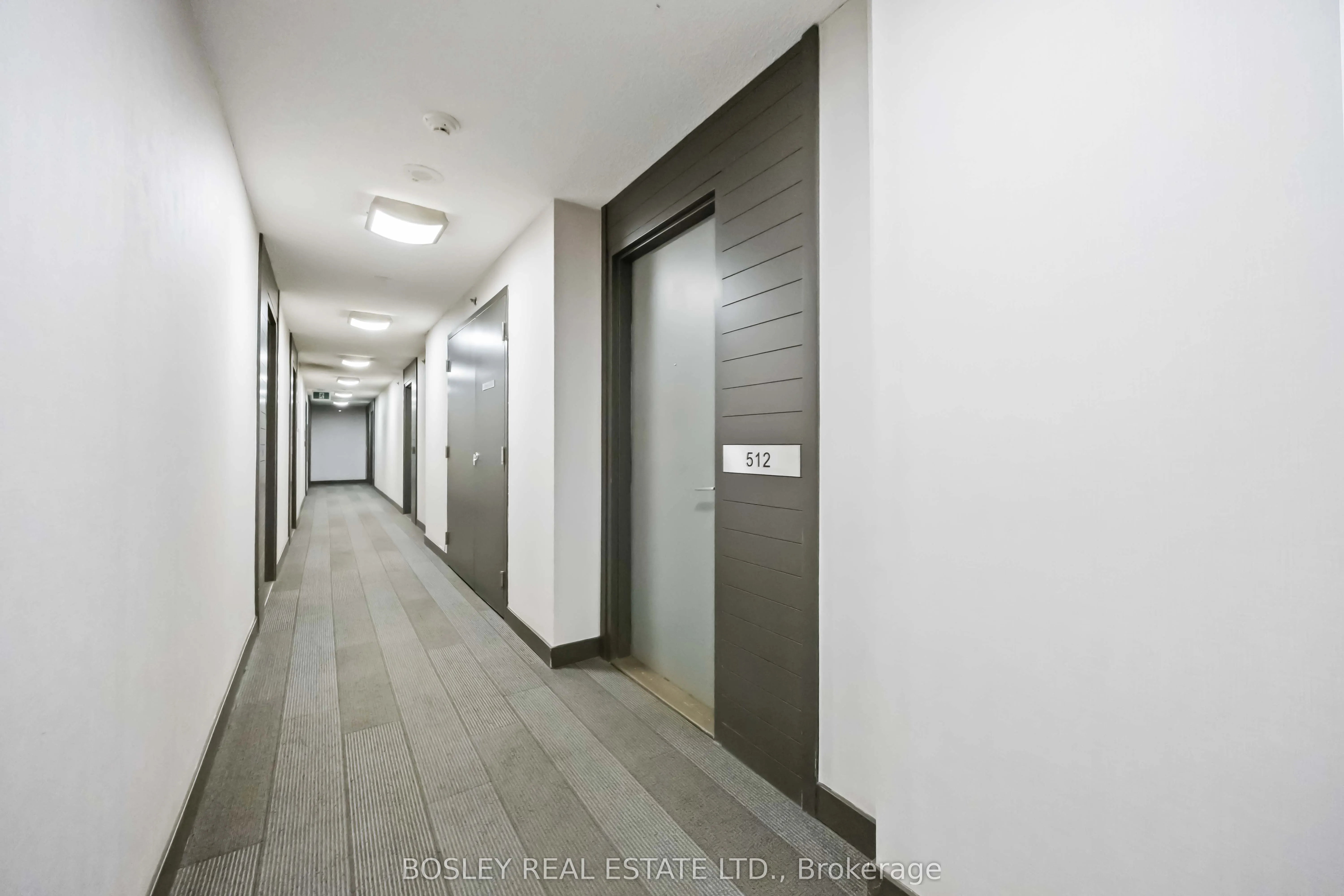 21 Nelson Street, #512