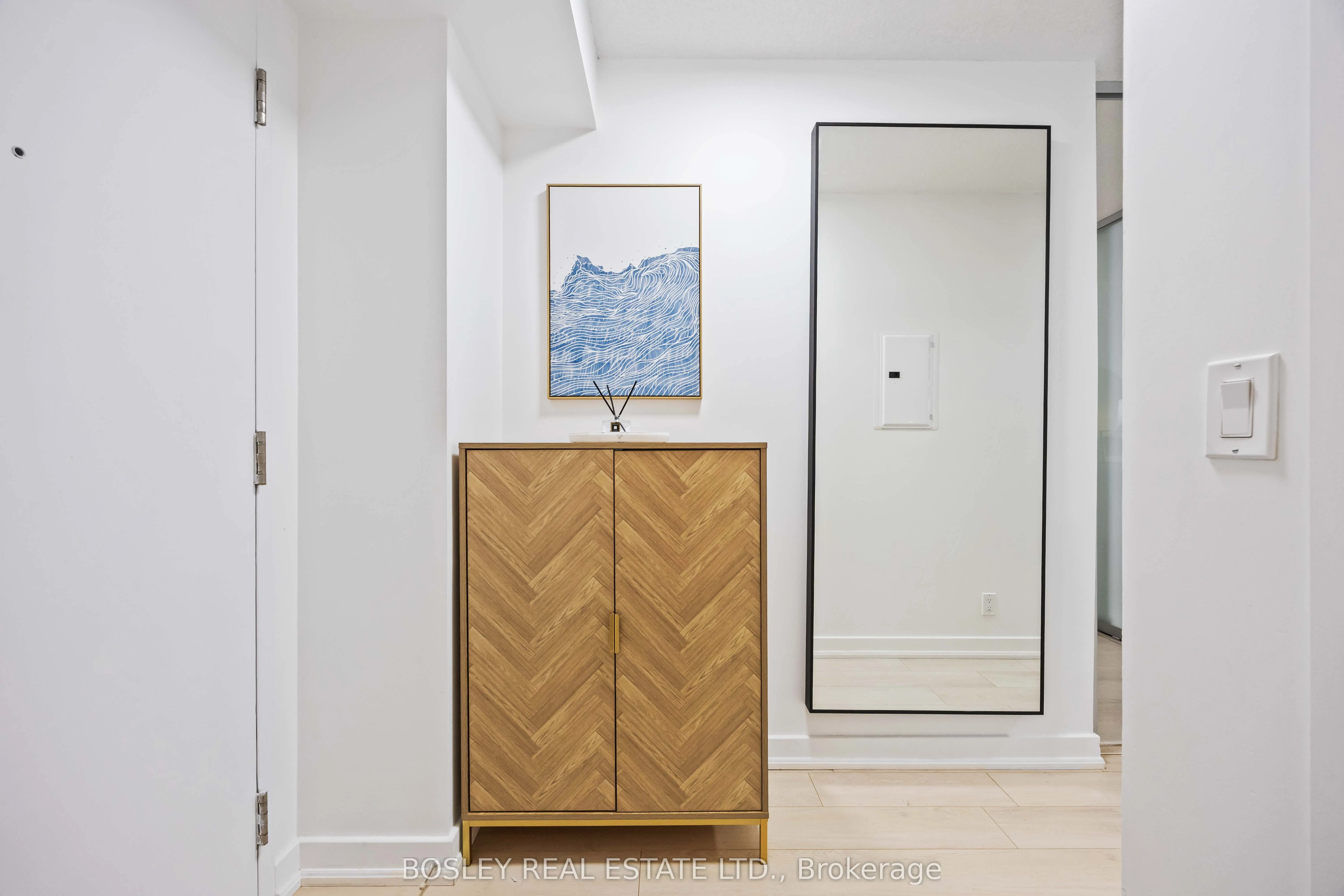 21 Nelson Street, #512