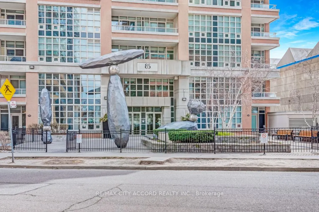 85 East Liberty Street, #804