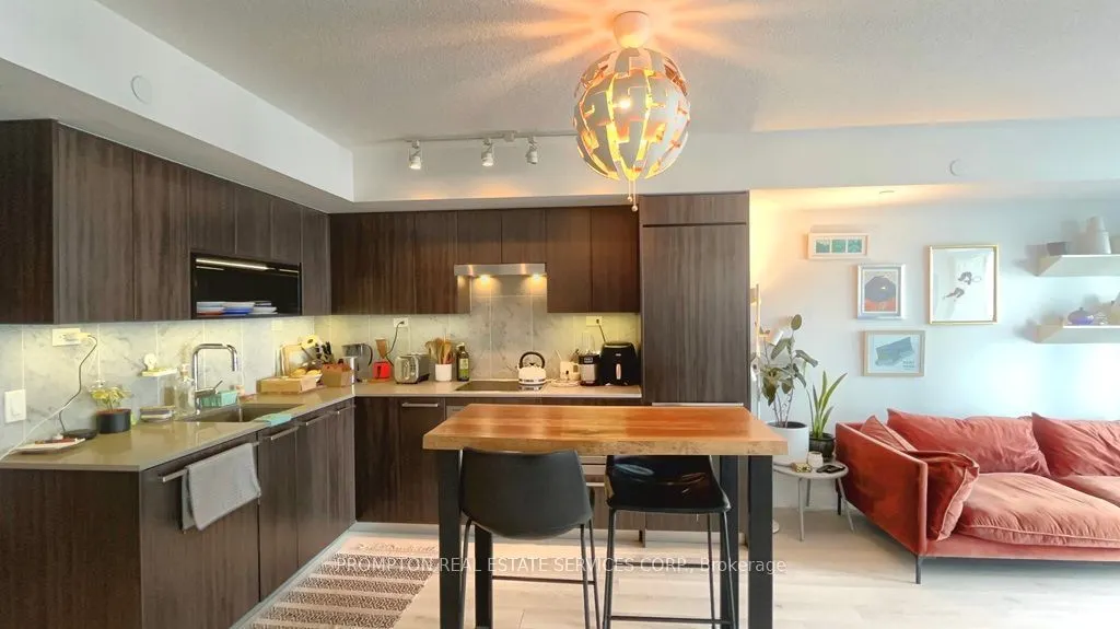 70 Queens Wharf Road, #2701