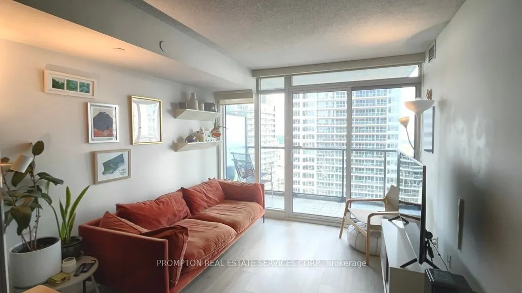 70 Queens Wharf Road, #2701