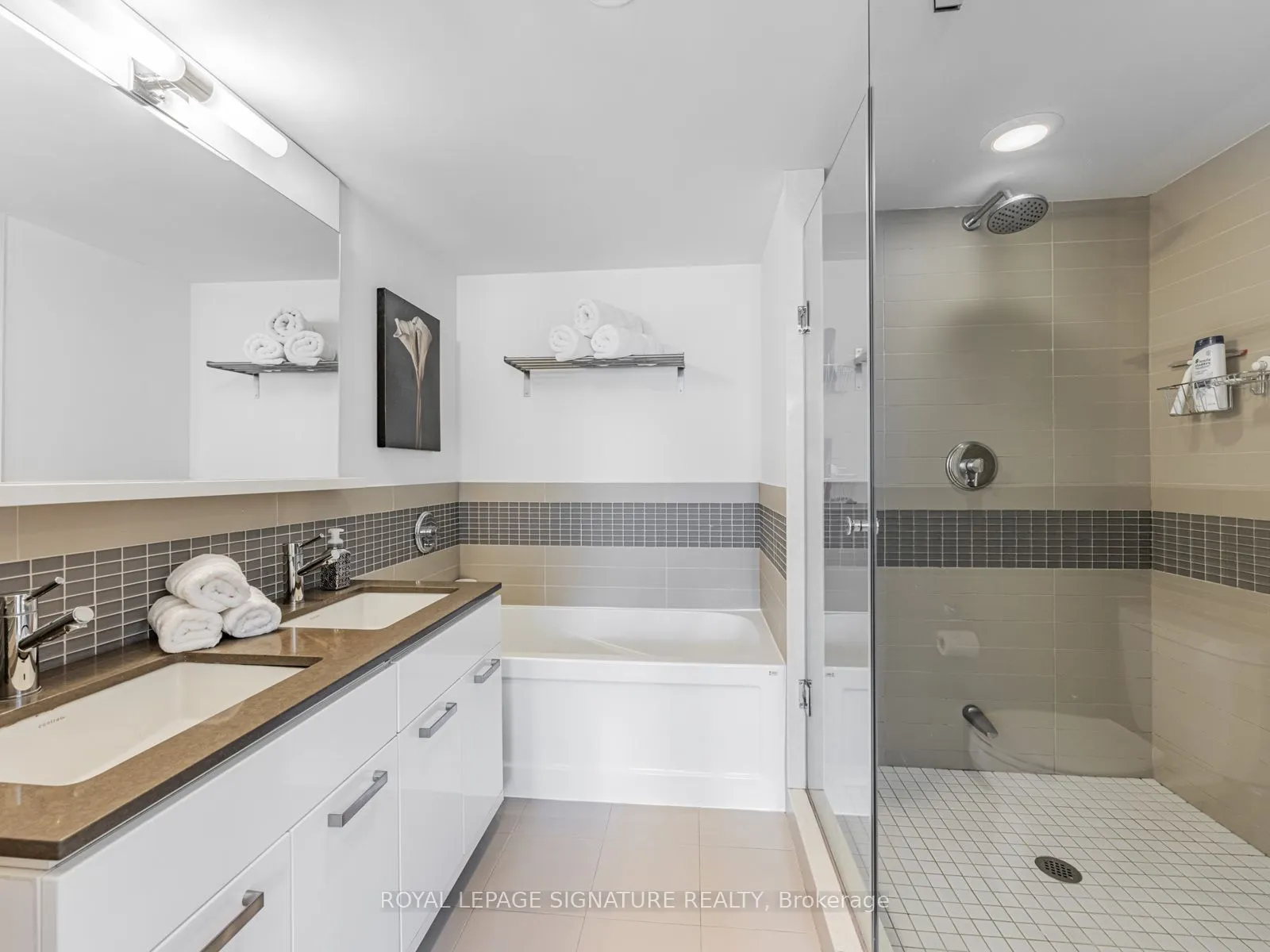 295 Adelaide Street W, #1804