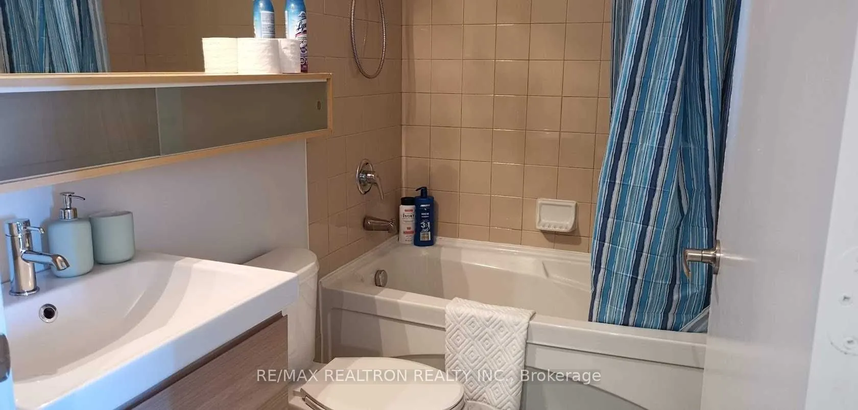 85 Bloor Street E, #1603