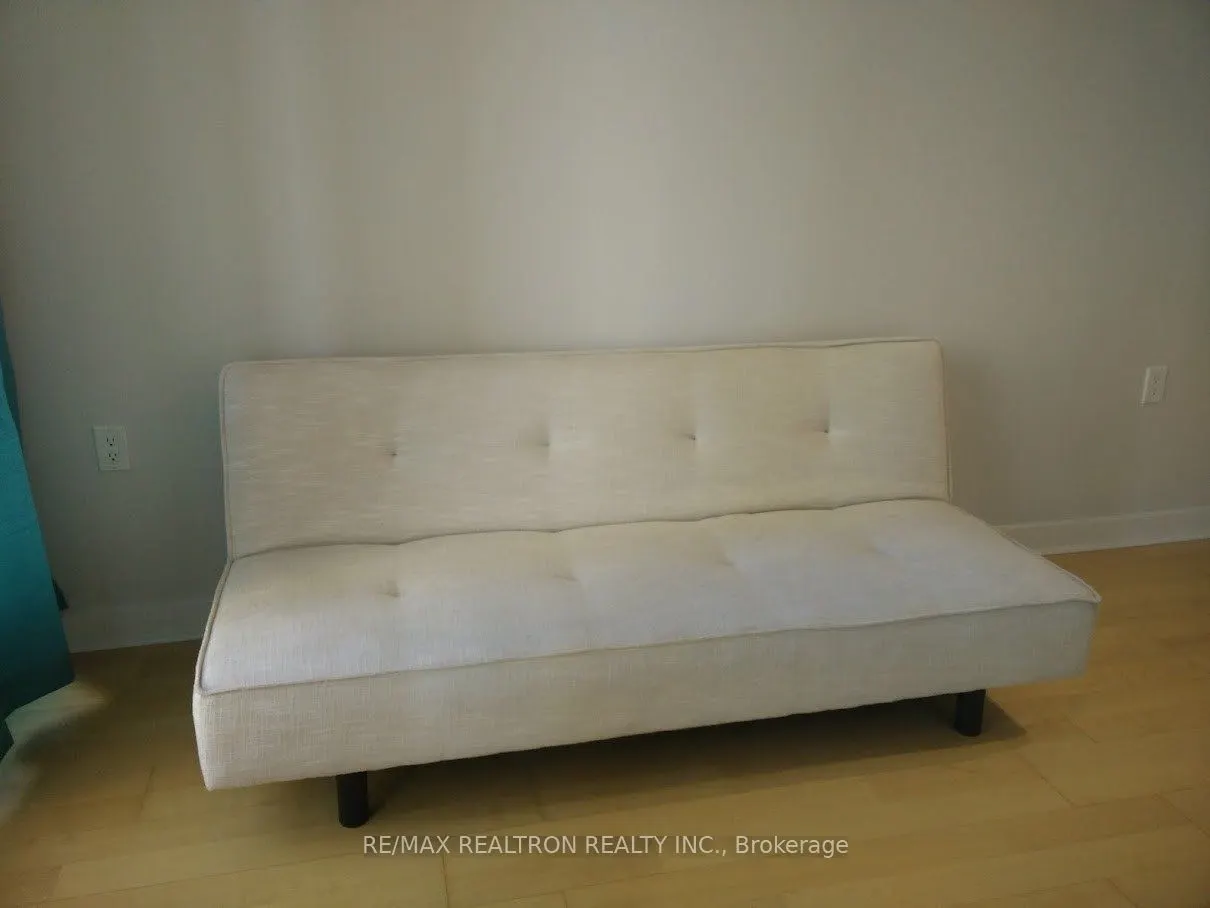 85 Bloor Street E, #1603