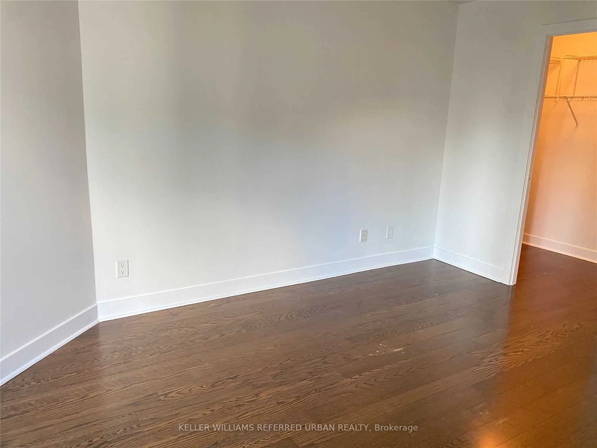 438 King Street W, #1401
