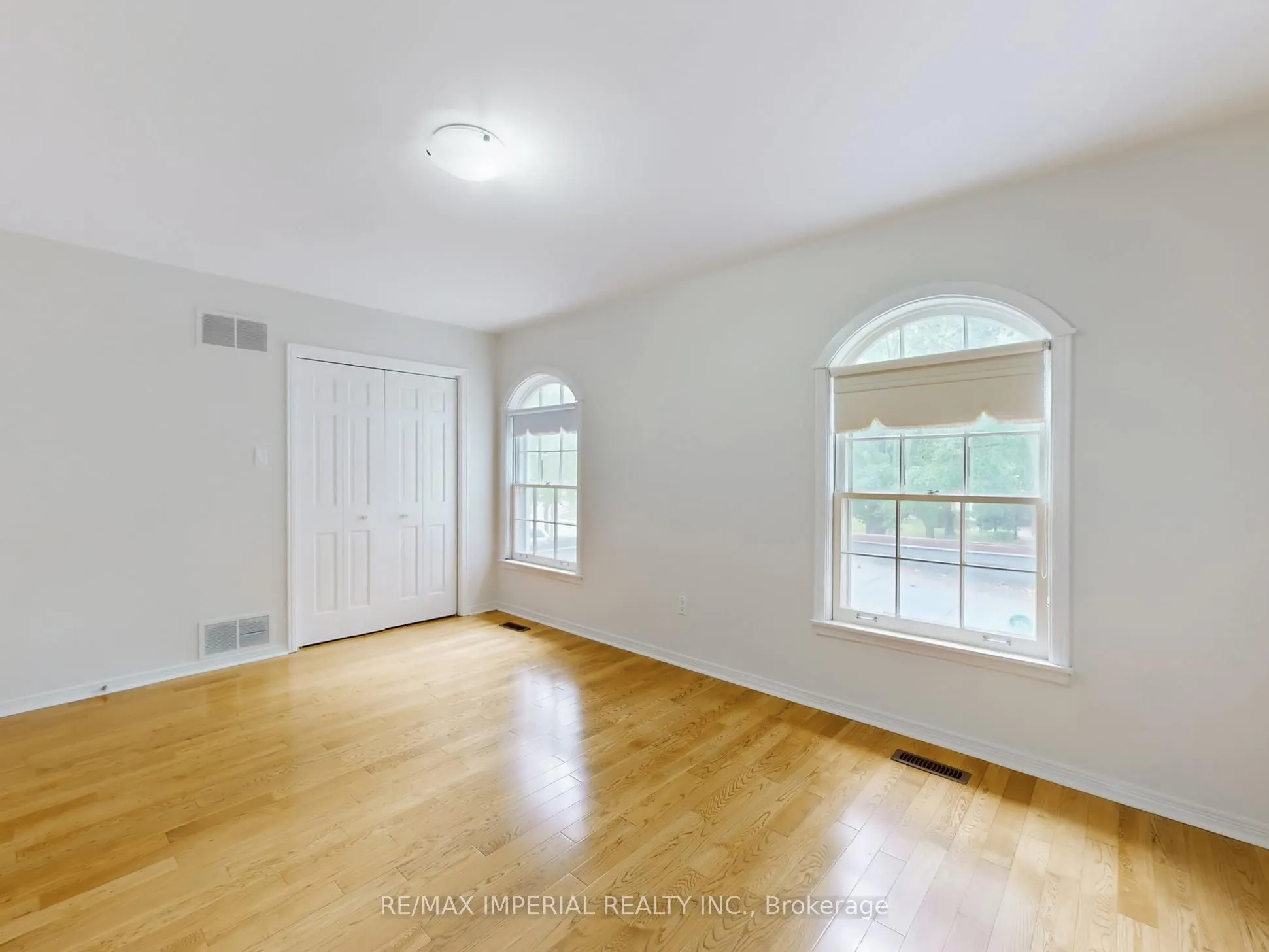 5 Creekside Road