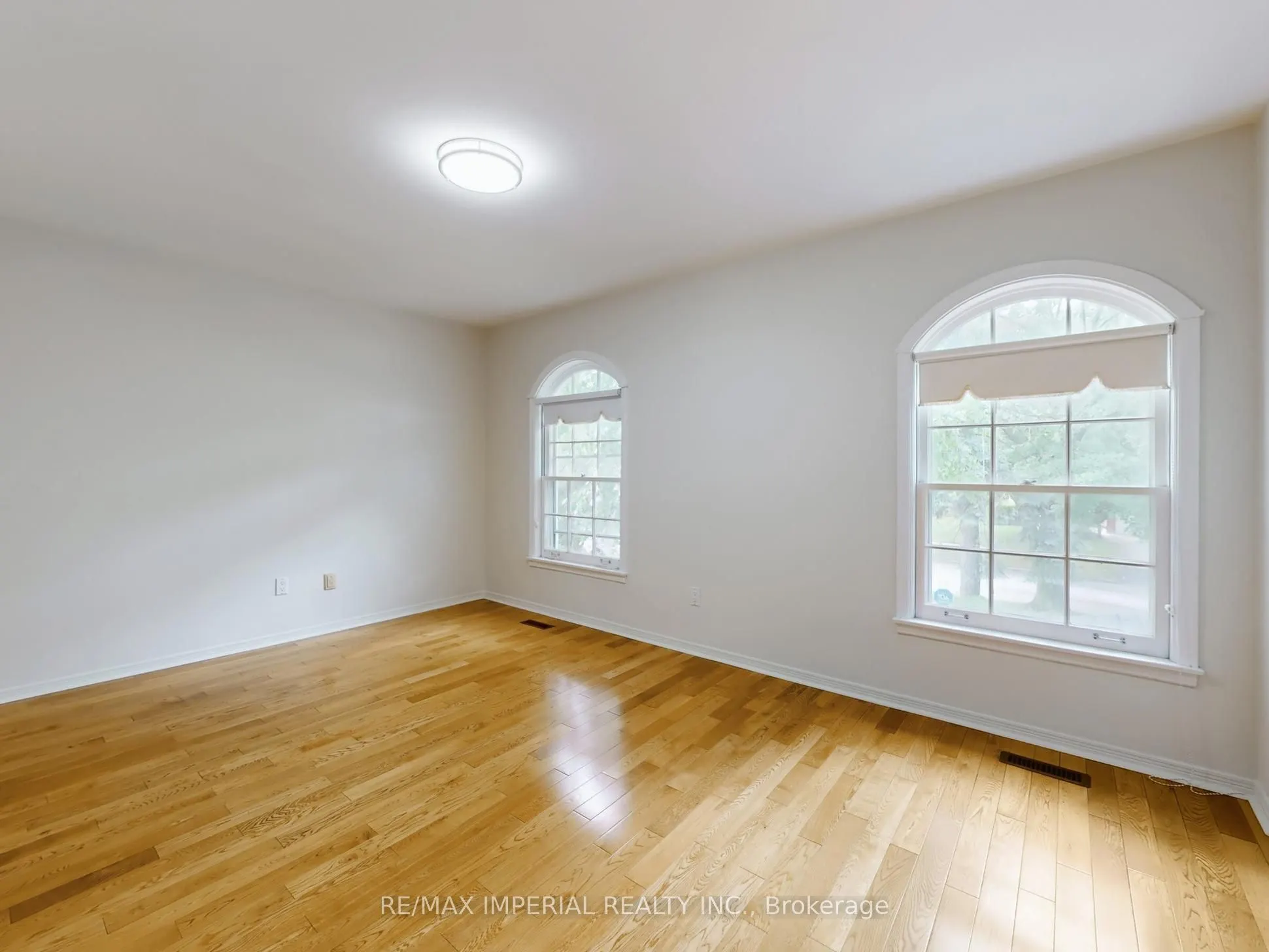 5 Creekside Road