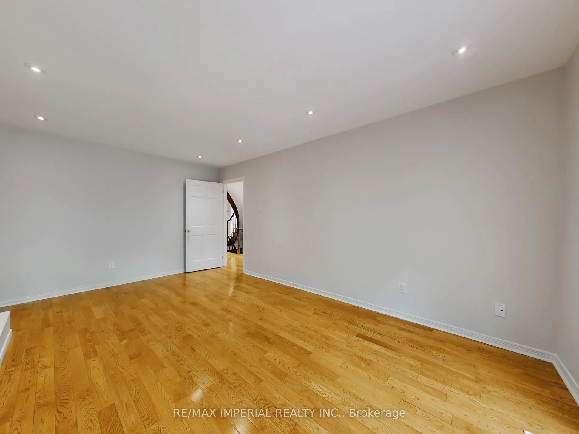 5 Creekside Road