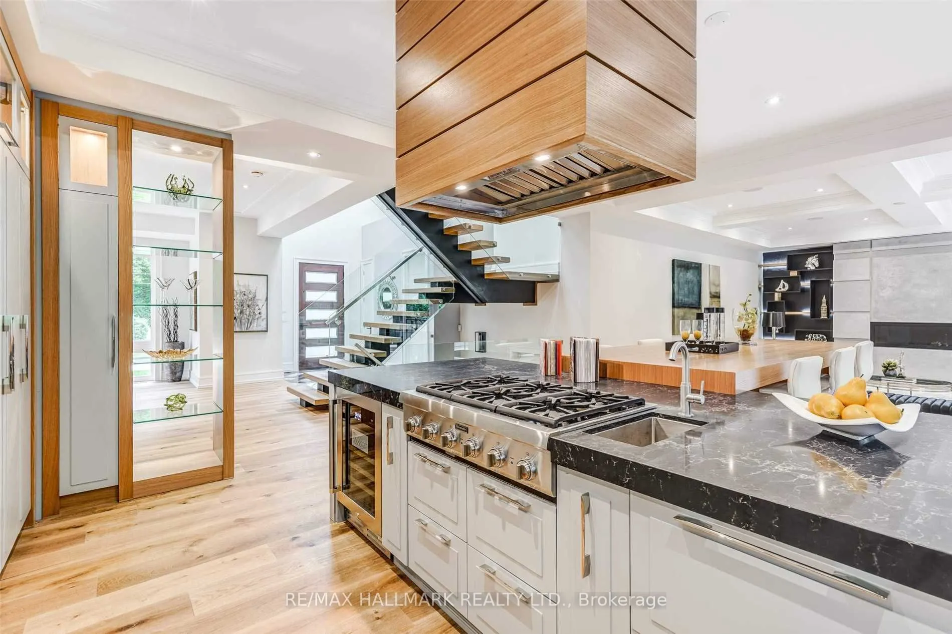31 Timberlane Drive