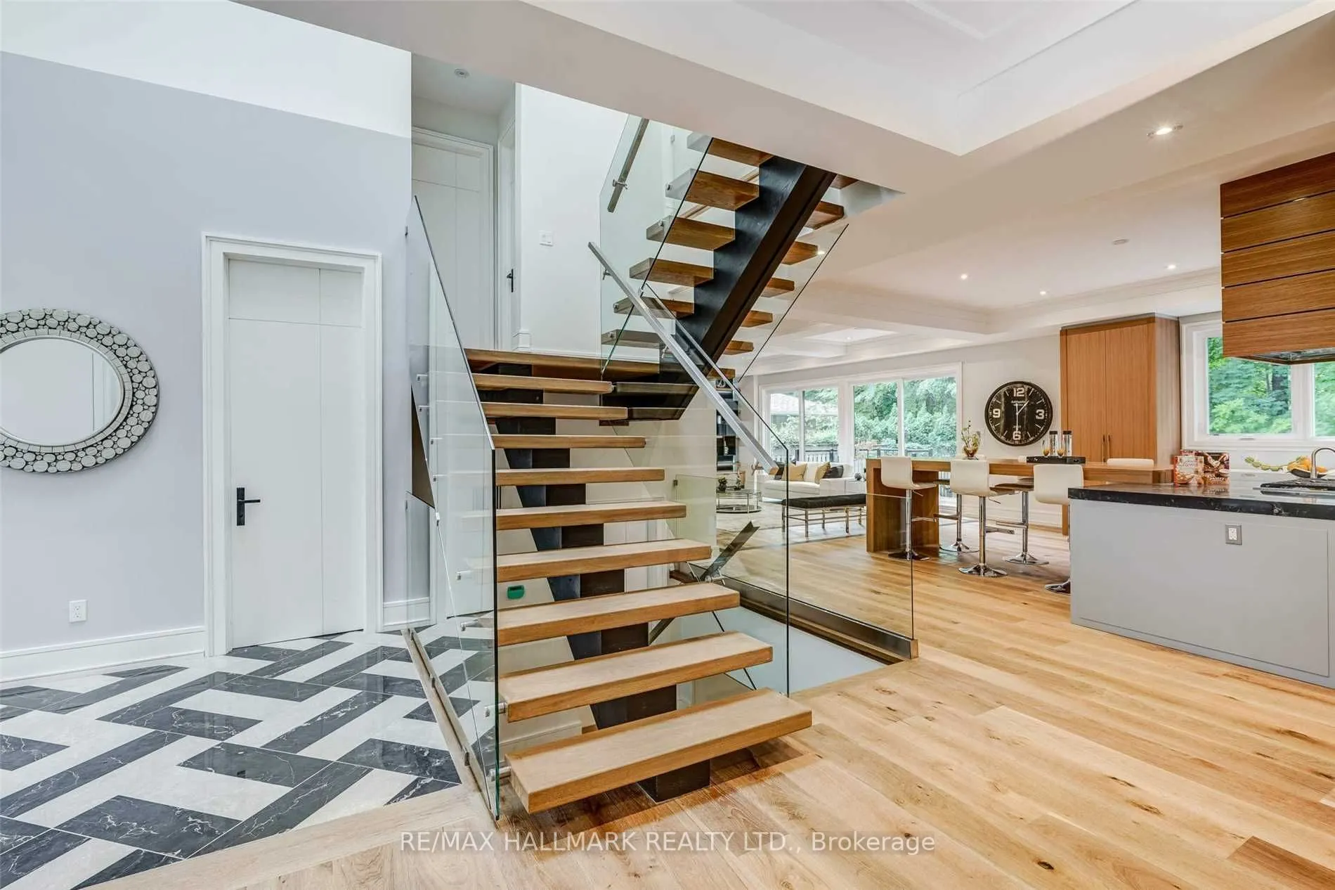 31 Timberlane Drive