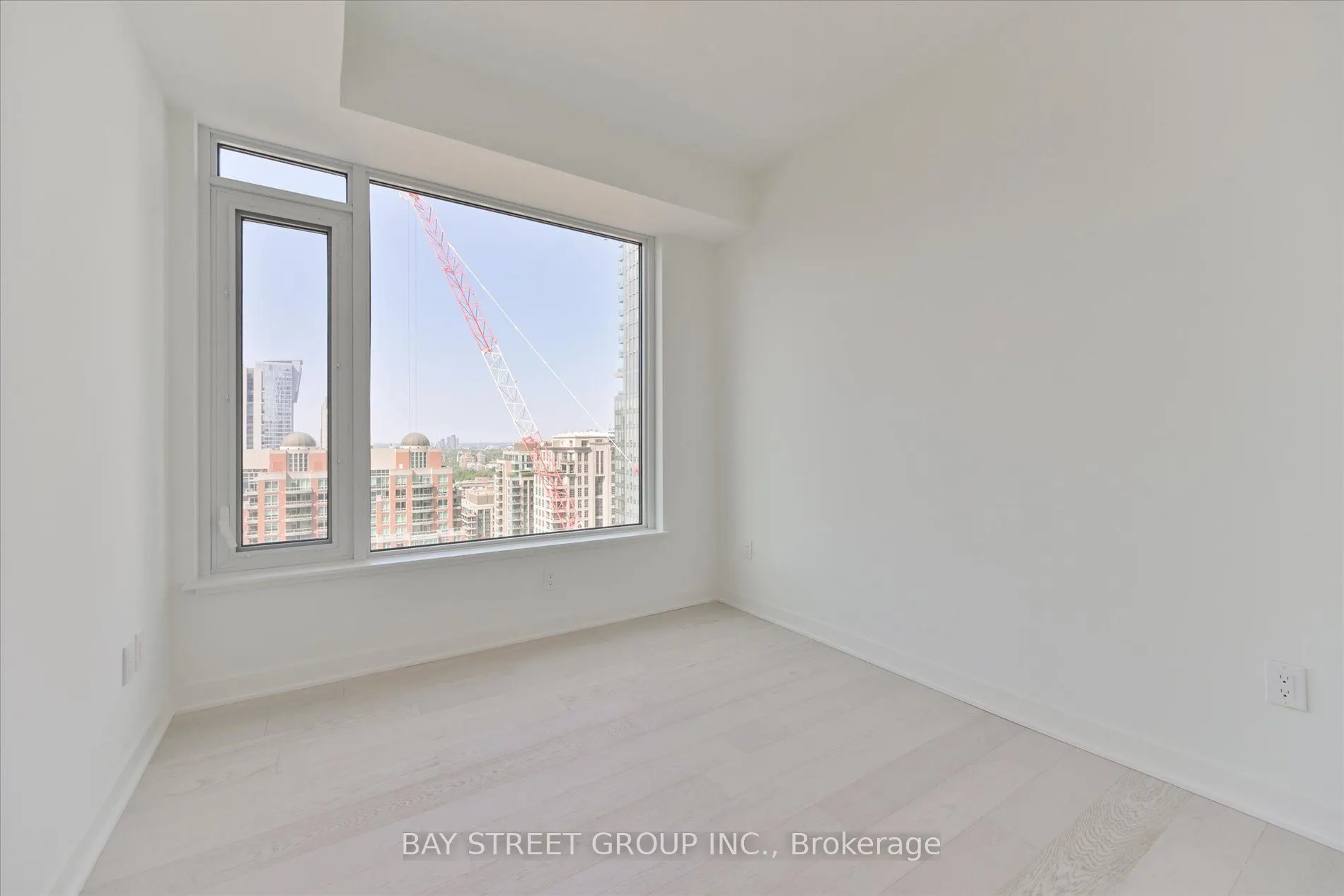11 Yorkville Avenue, #1712