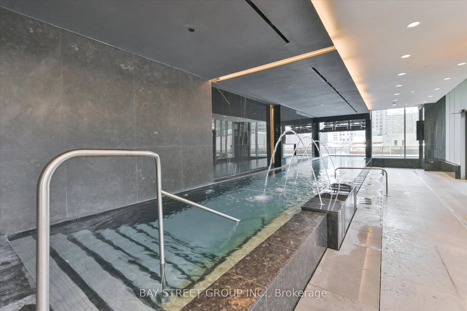 11 Yorkville Avenue, #1712