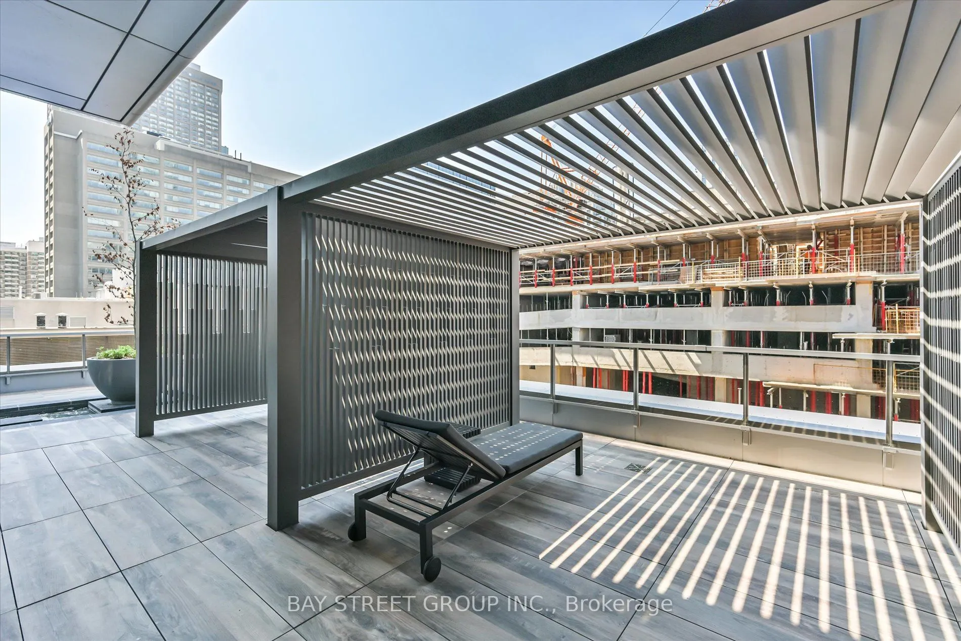 11 Yorkville Avenue, #1712