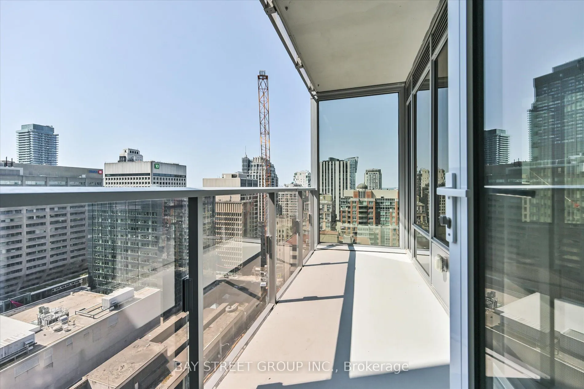 11 Yorkville Avenue, #1712