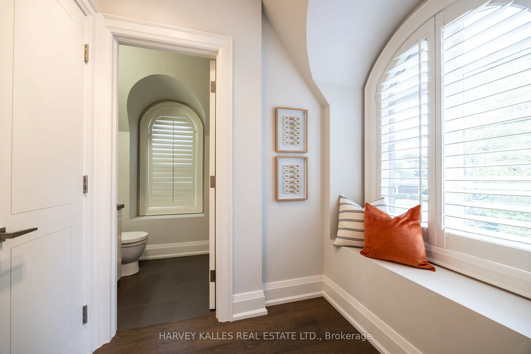 14 Sulgrave Crescent