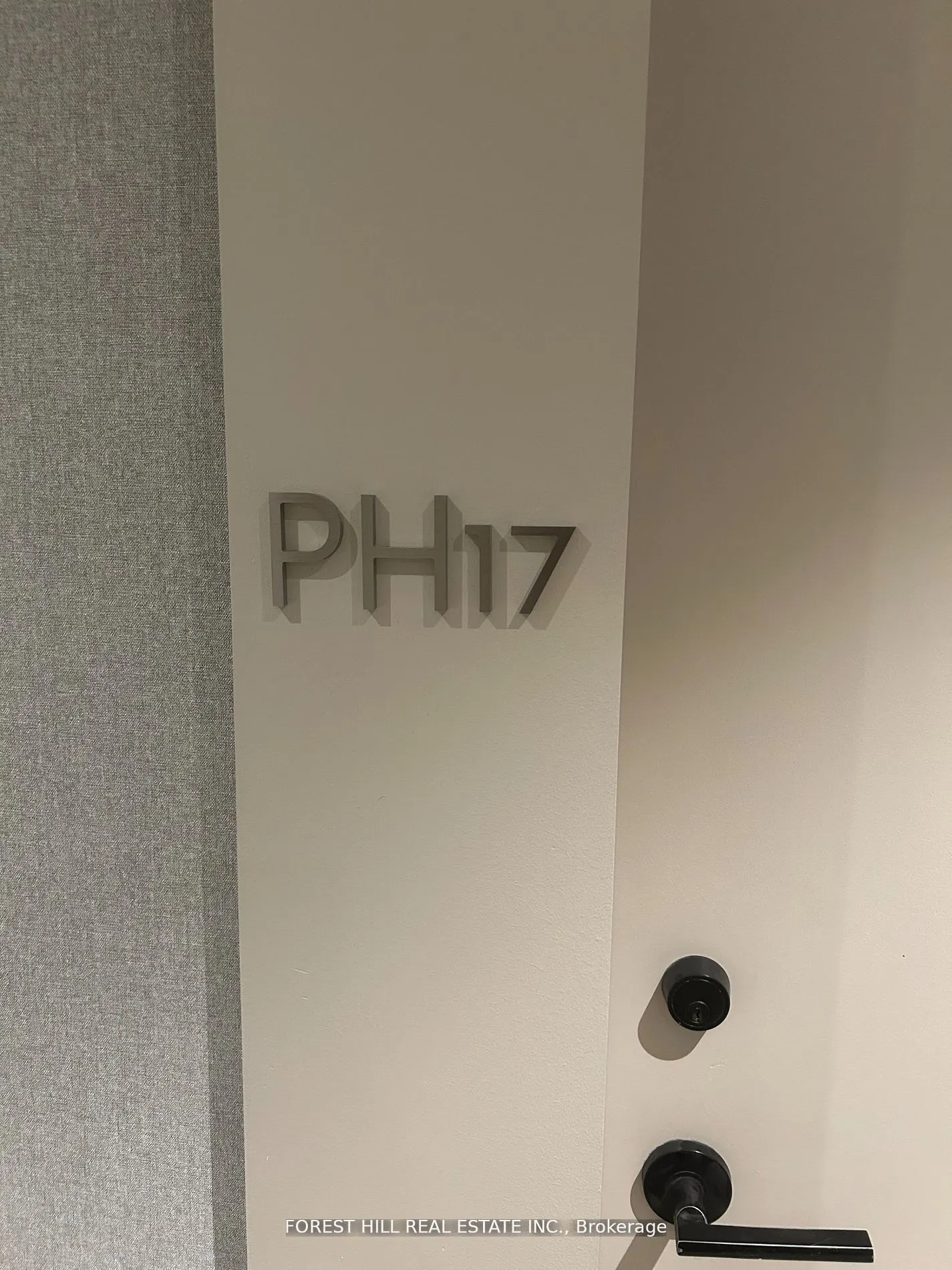 2020 Bathurst Street, #PH17