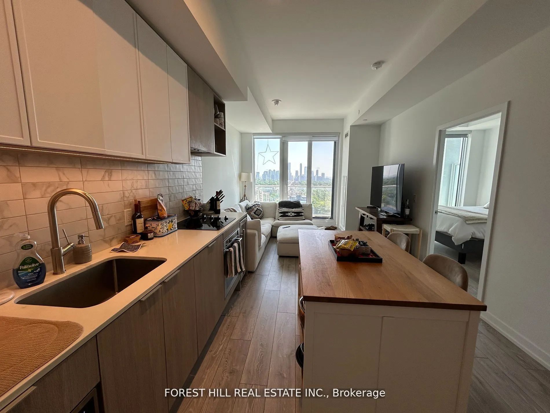 2020 Bathurst Street, #PH17