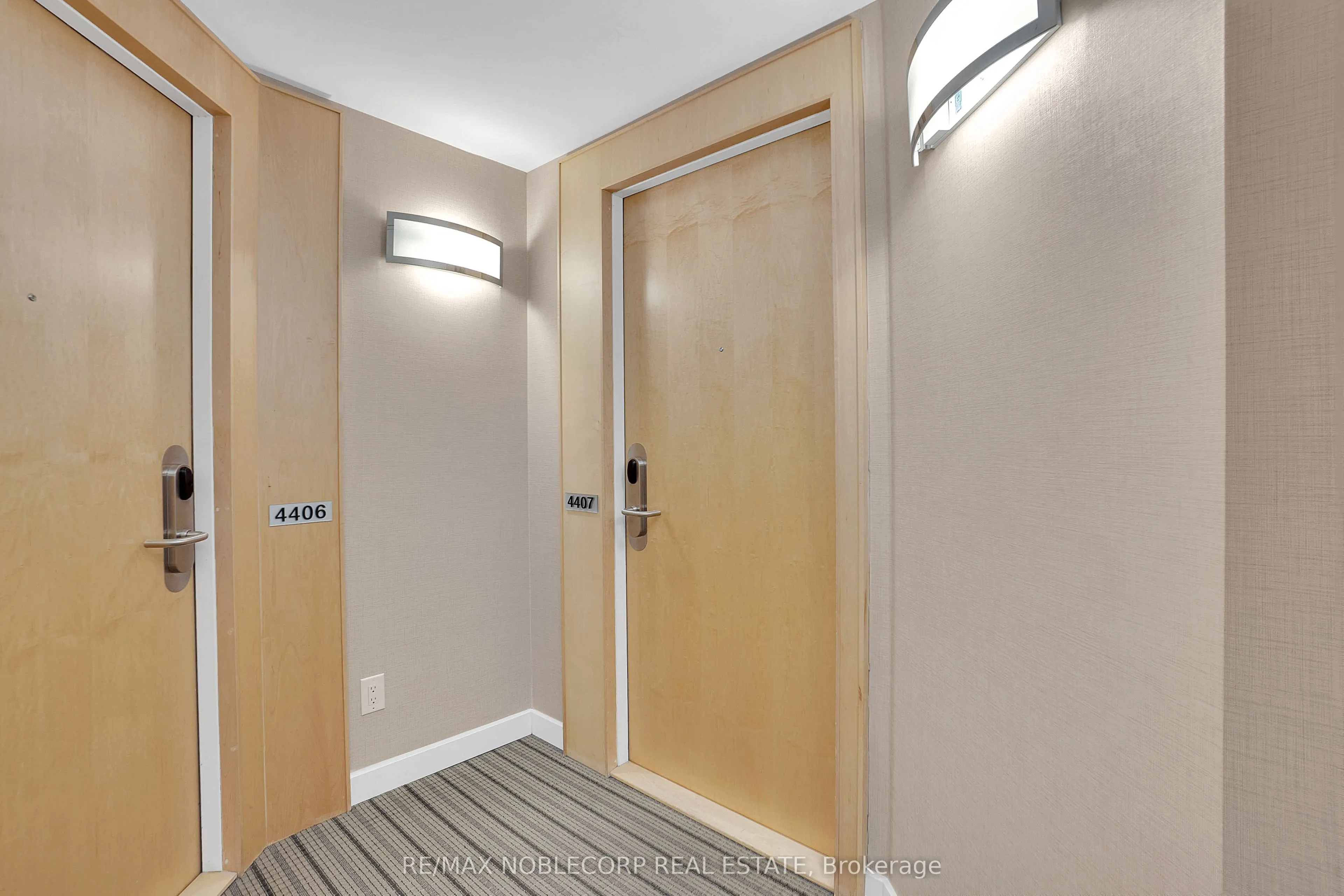 55 Bremner Boulevard, #4407