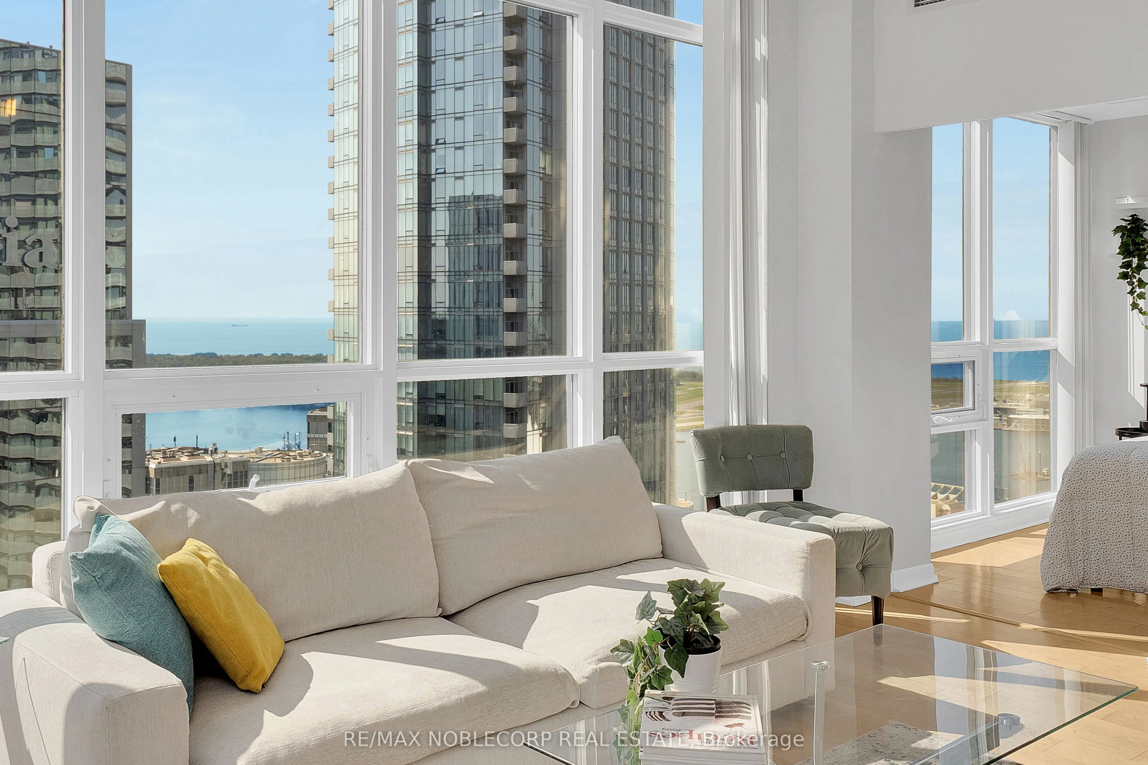 55 Bremner Boulevard, #4407