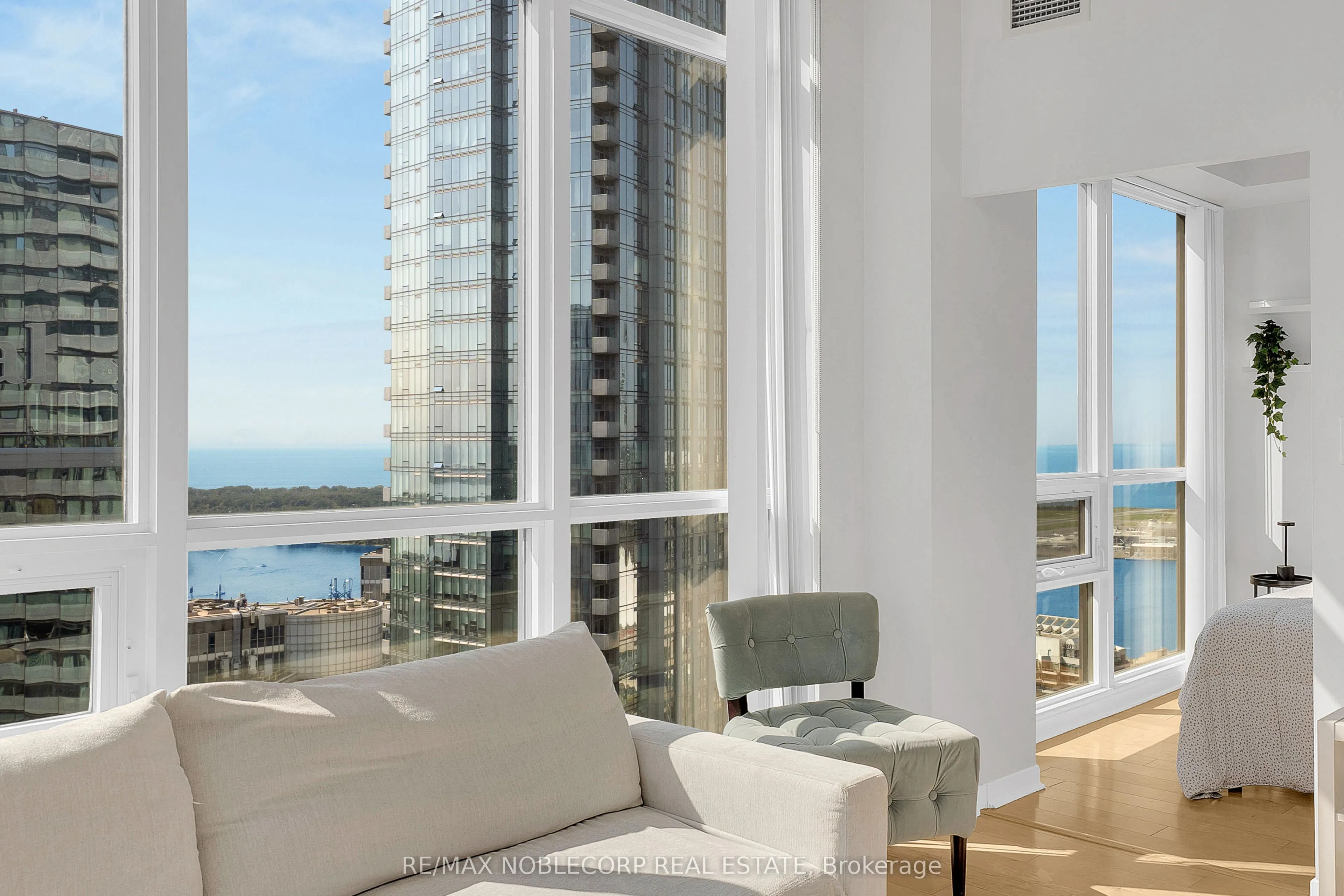55 Bremner Boulevard, #4407