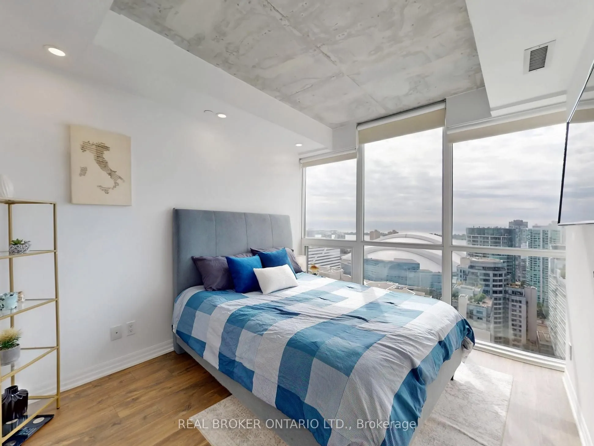 88 Blue Jays Way, #3008