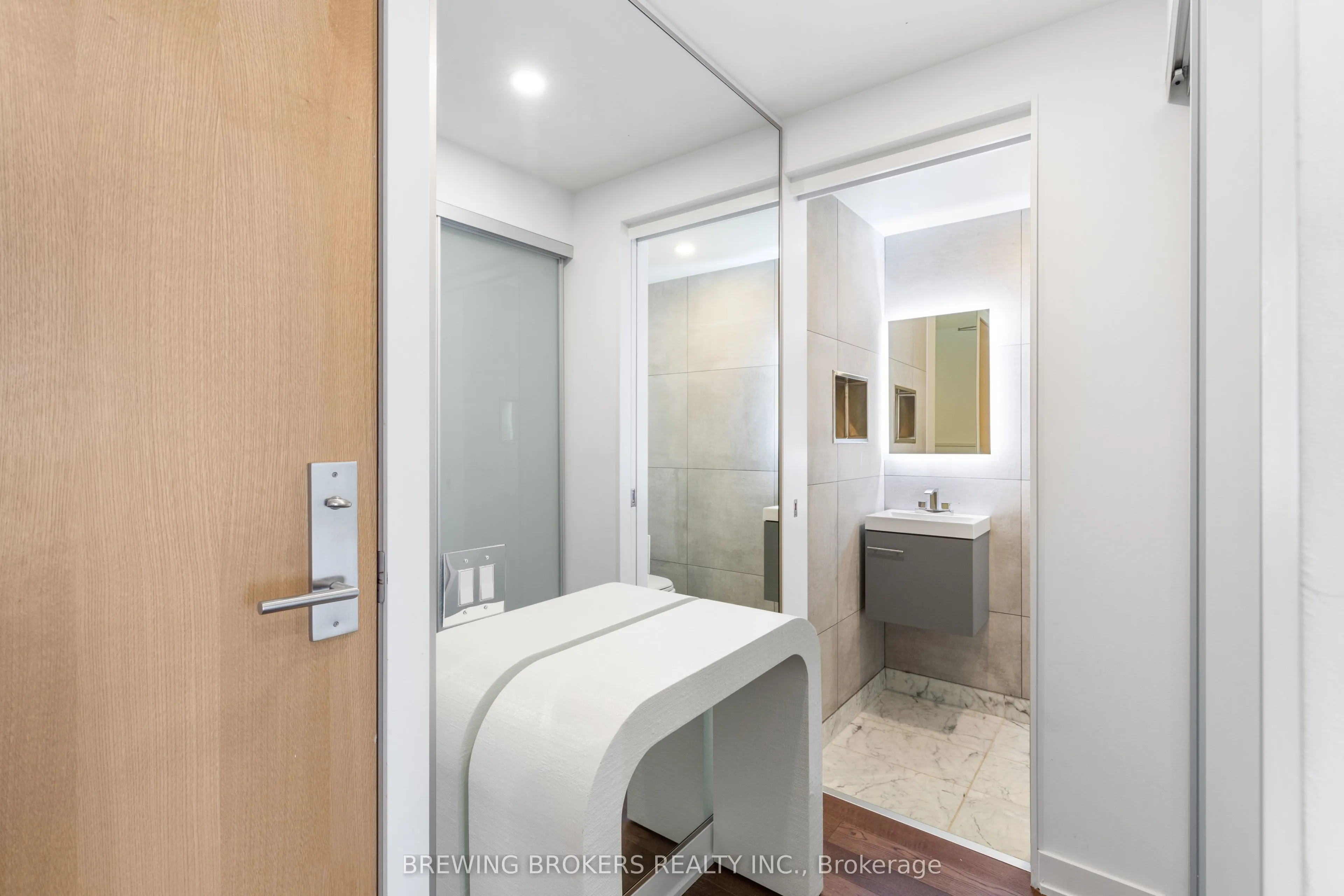 629 King St W Street, #PH1411